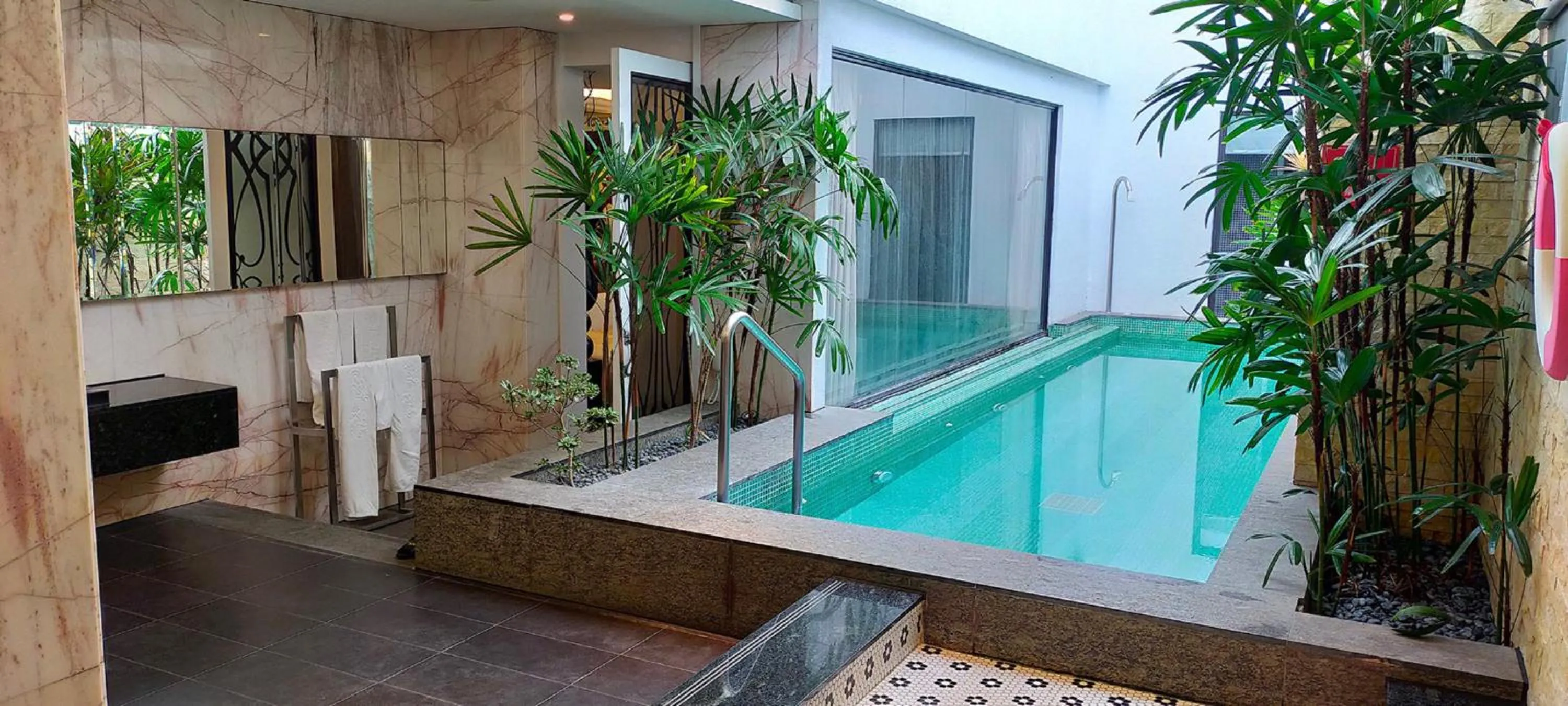 Swimming pool in Icloud Luxury Resort & Hotel