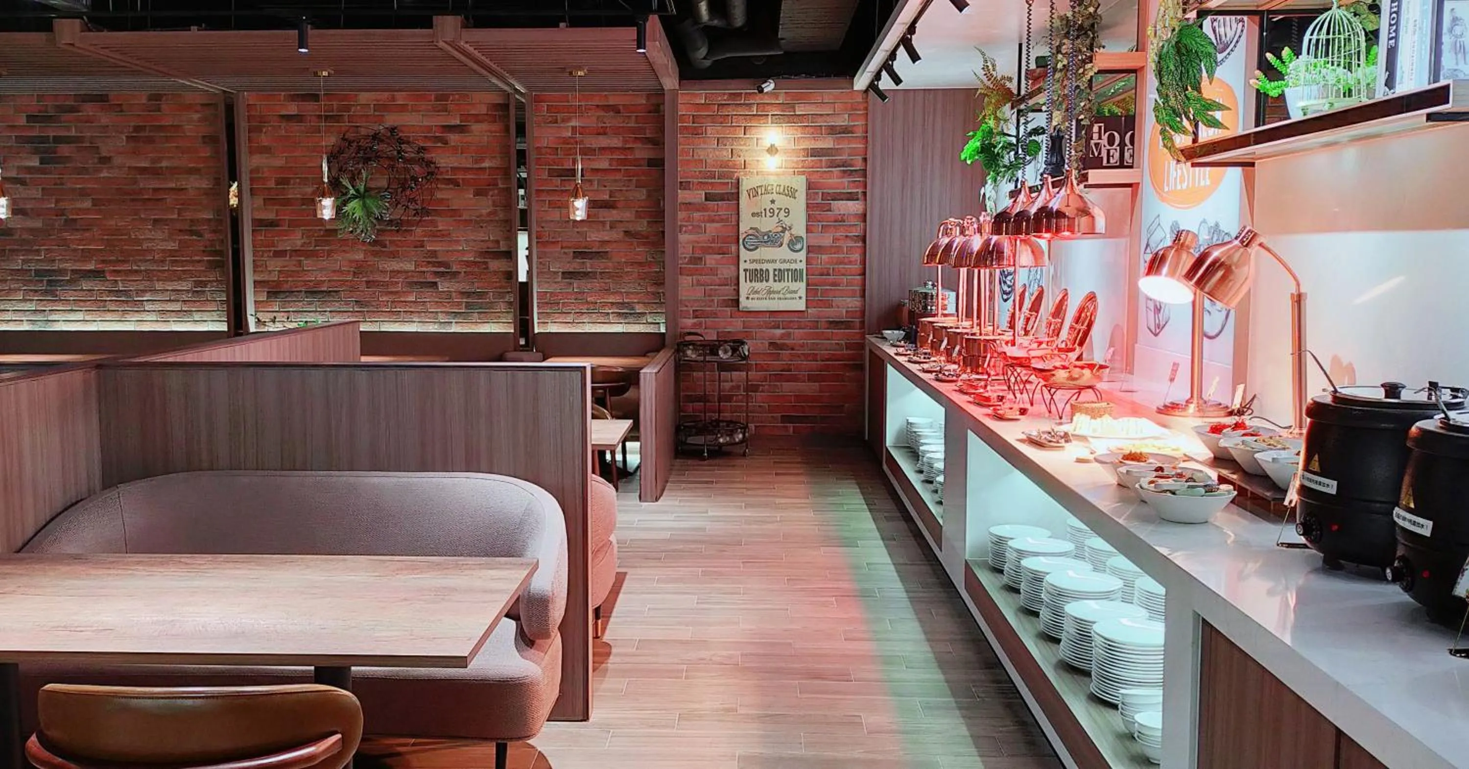 Restaurant/places to eat in Icloud Luxury Resort & Hotel