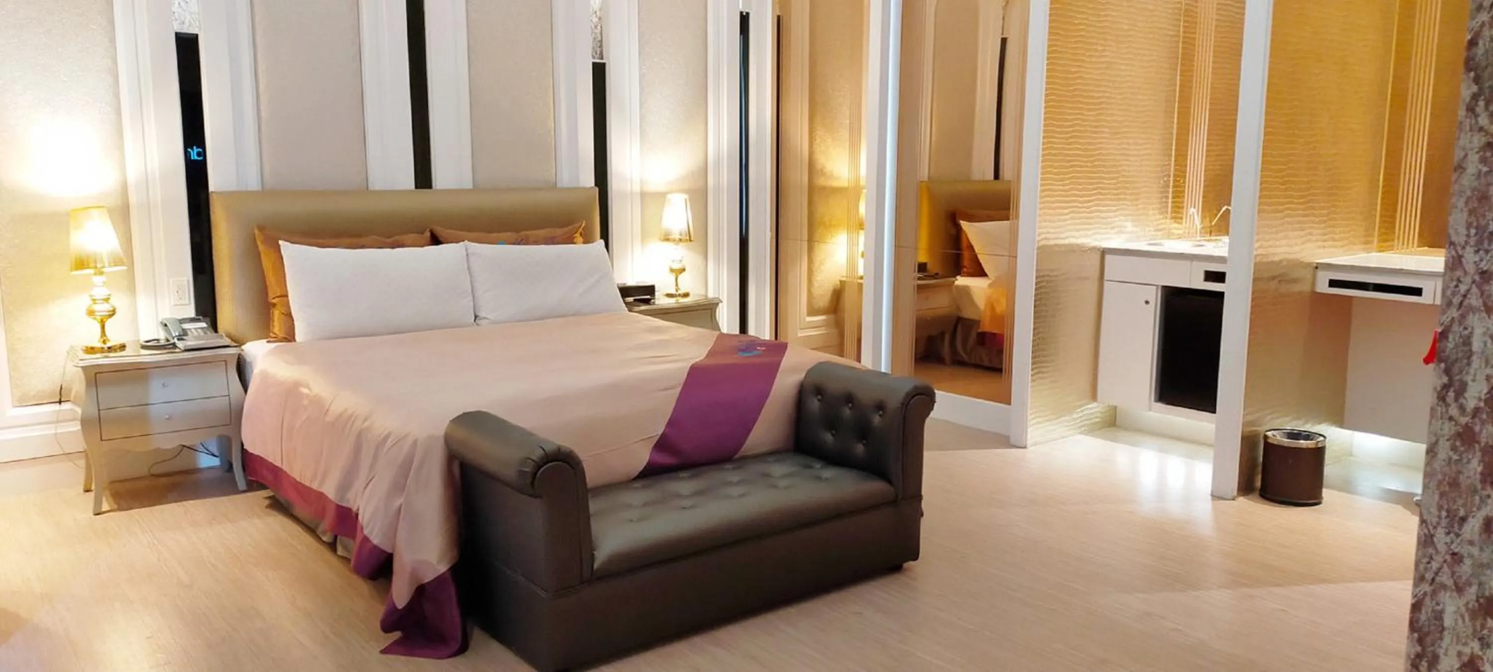 Decorative detail, Bed in Icloud Luxury Resort & Hotel