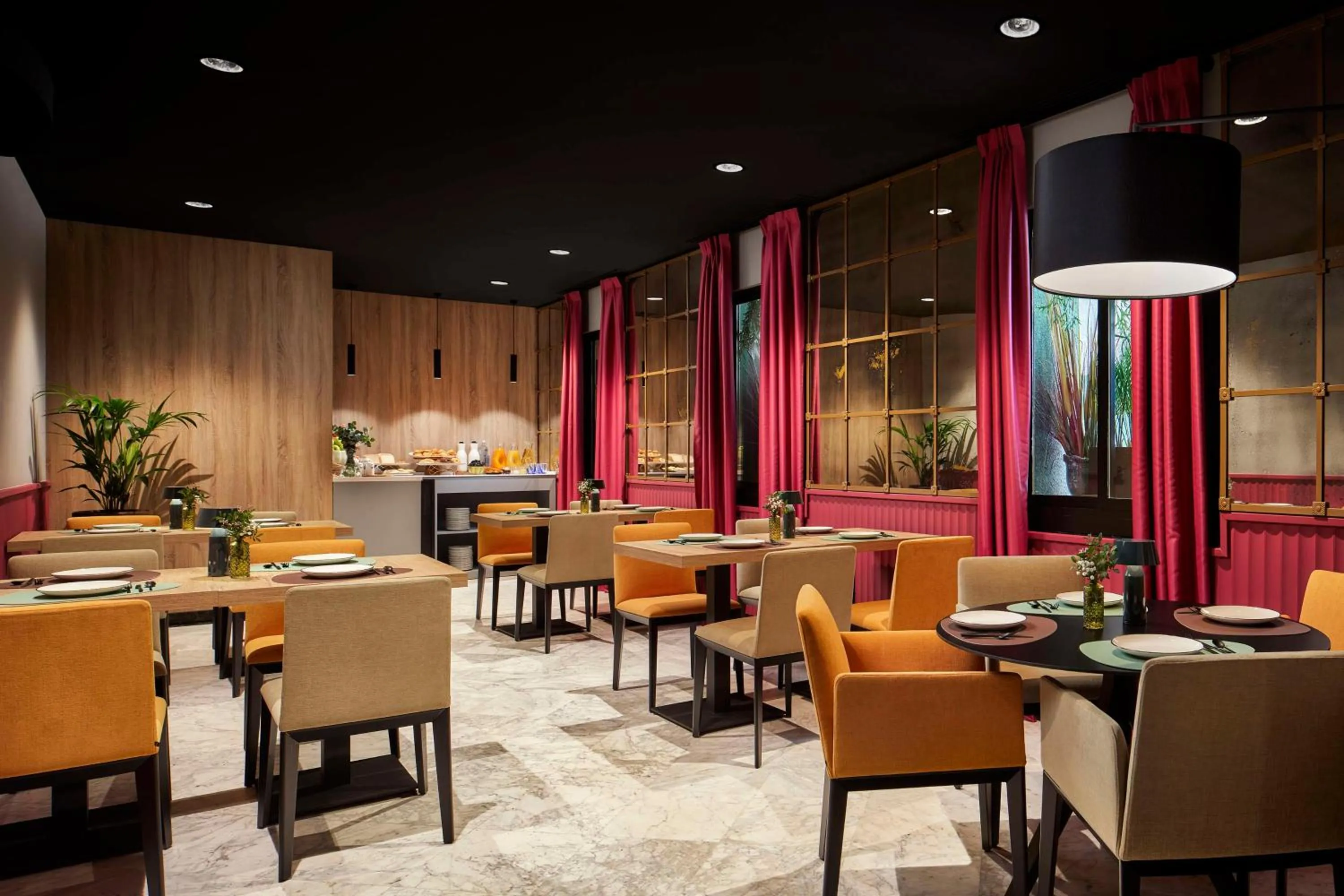 Restaurant/places to eat in Avani Alonso Martinez