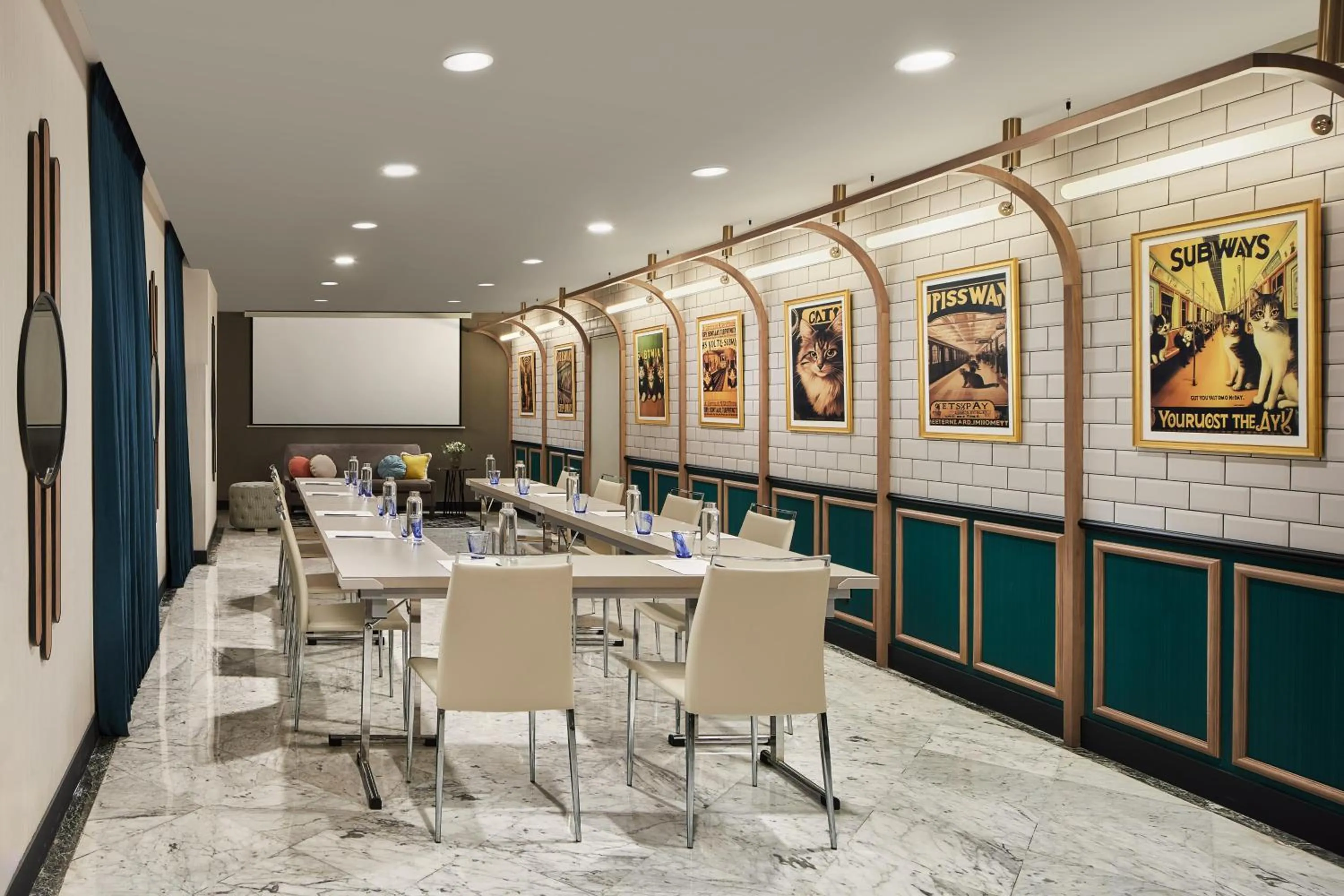 Meeting/conference room in Avani Alonso Martinez