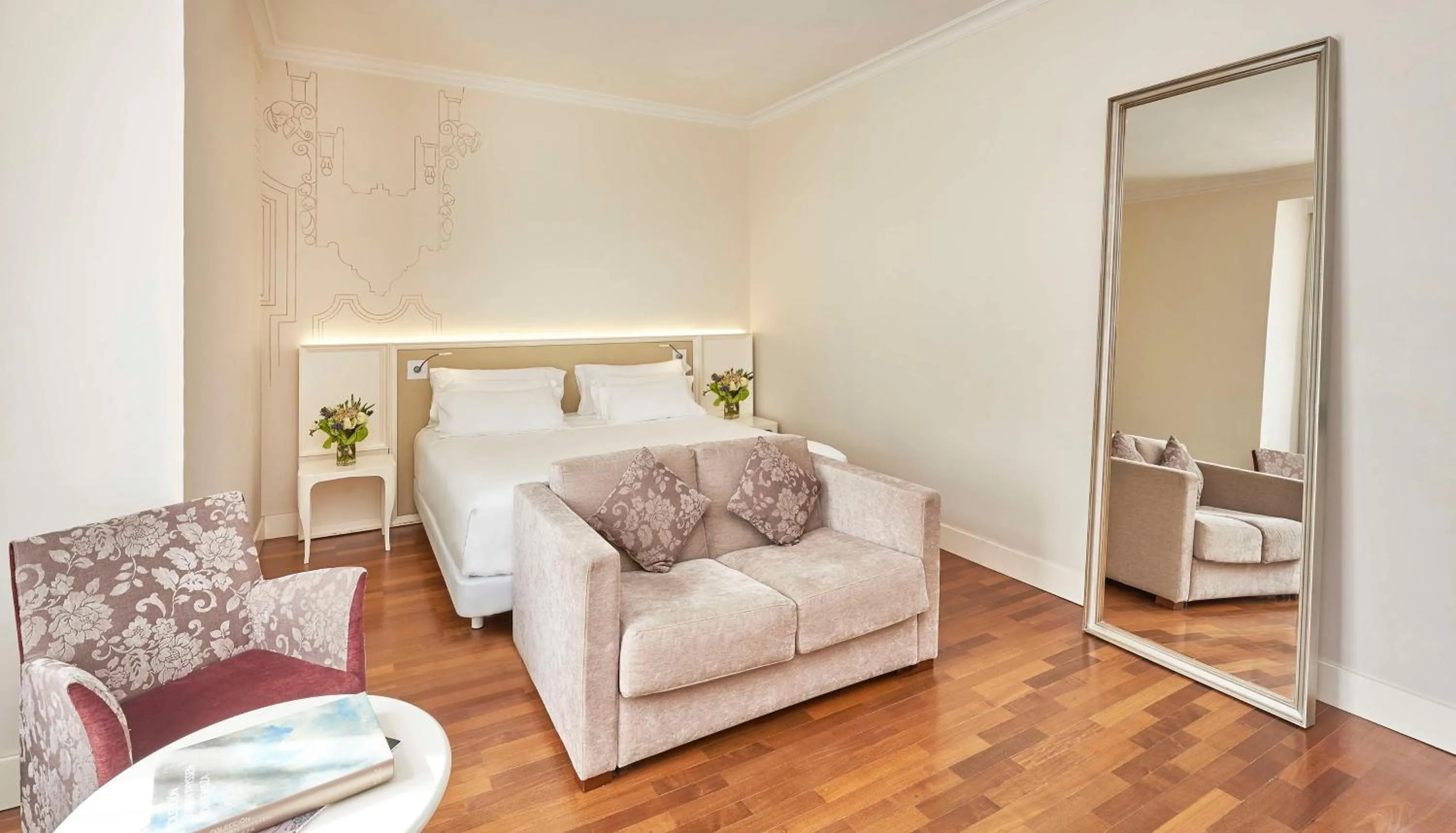 Bedroom, Bed in NH Collection Madrid Abascal