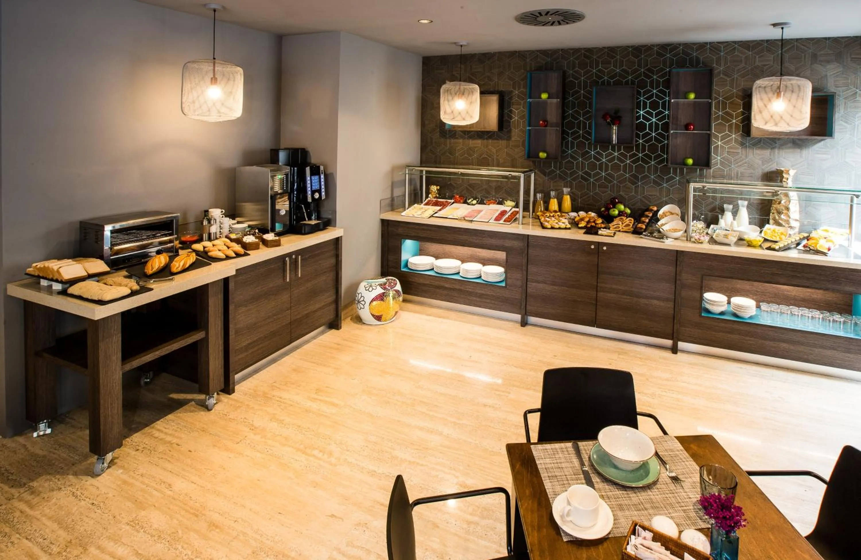 Buffet breakfast in Leonardo Boutique Hotel Madrid