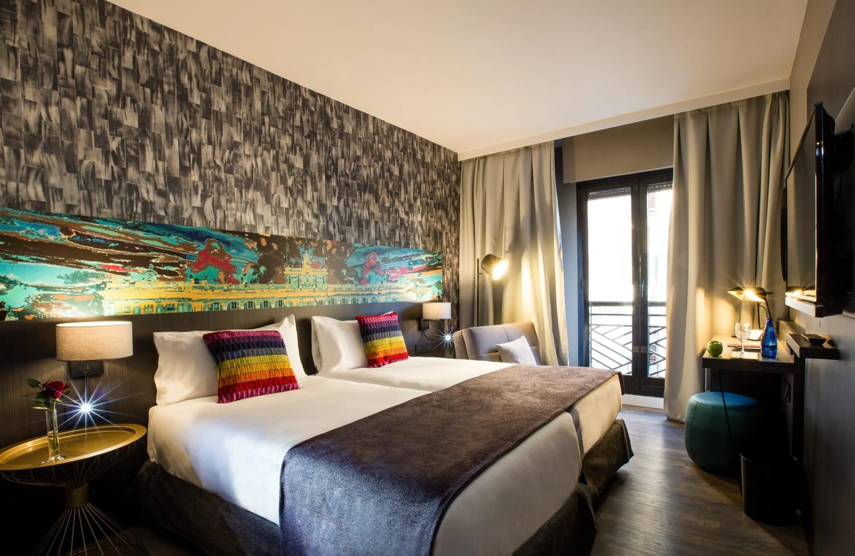 Photo of the whole room, Bed in Leonardo Boutique Hotel Madrid