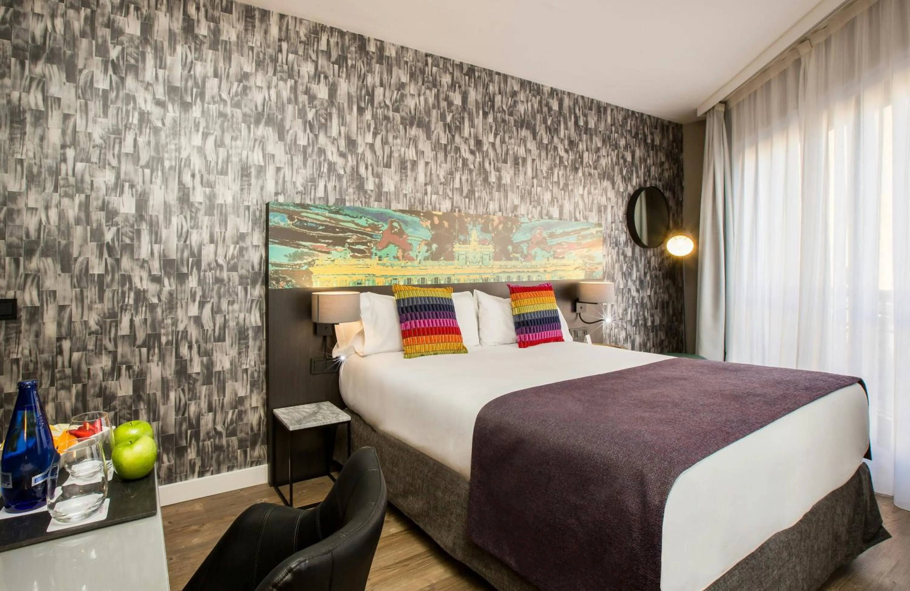 Photo of the whole room, Bed in Leonardo Boutique Hotel Madrid