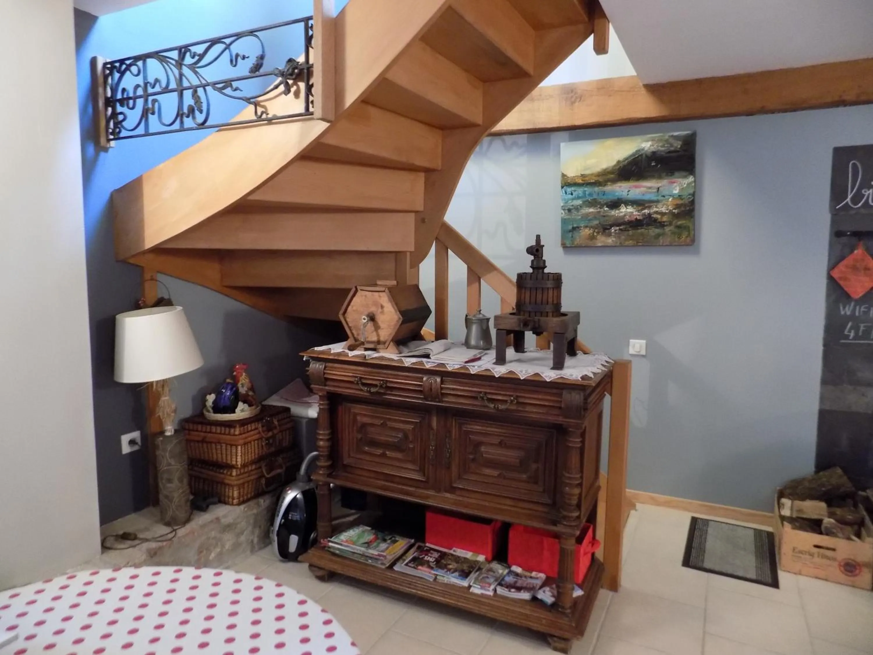 Lobby or reception in Chambre d'hôtes - Le jardin des Patissons