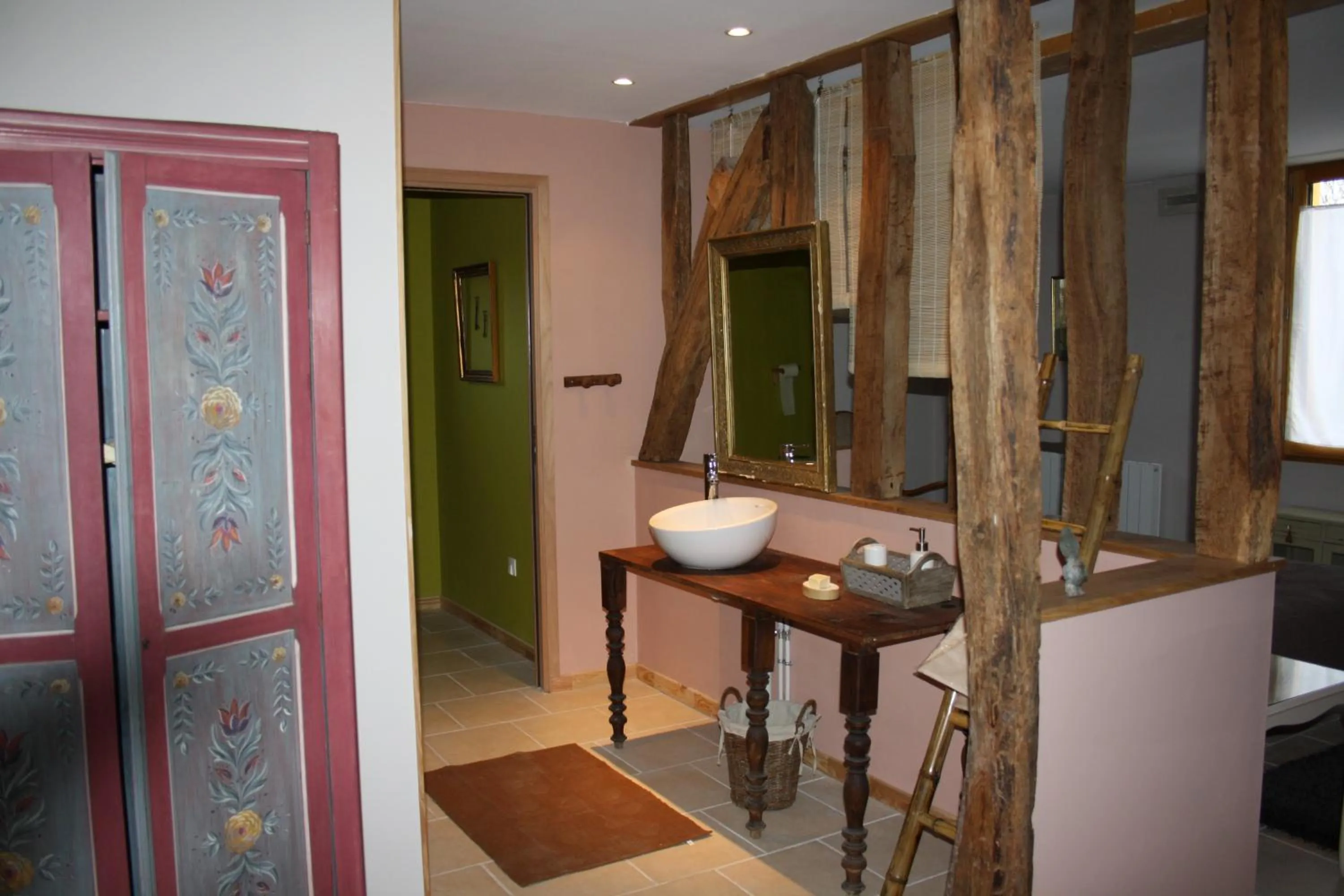 Bathroom in Chambre d'hôtes - Le jardin des Patissons