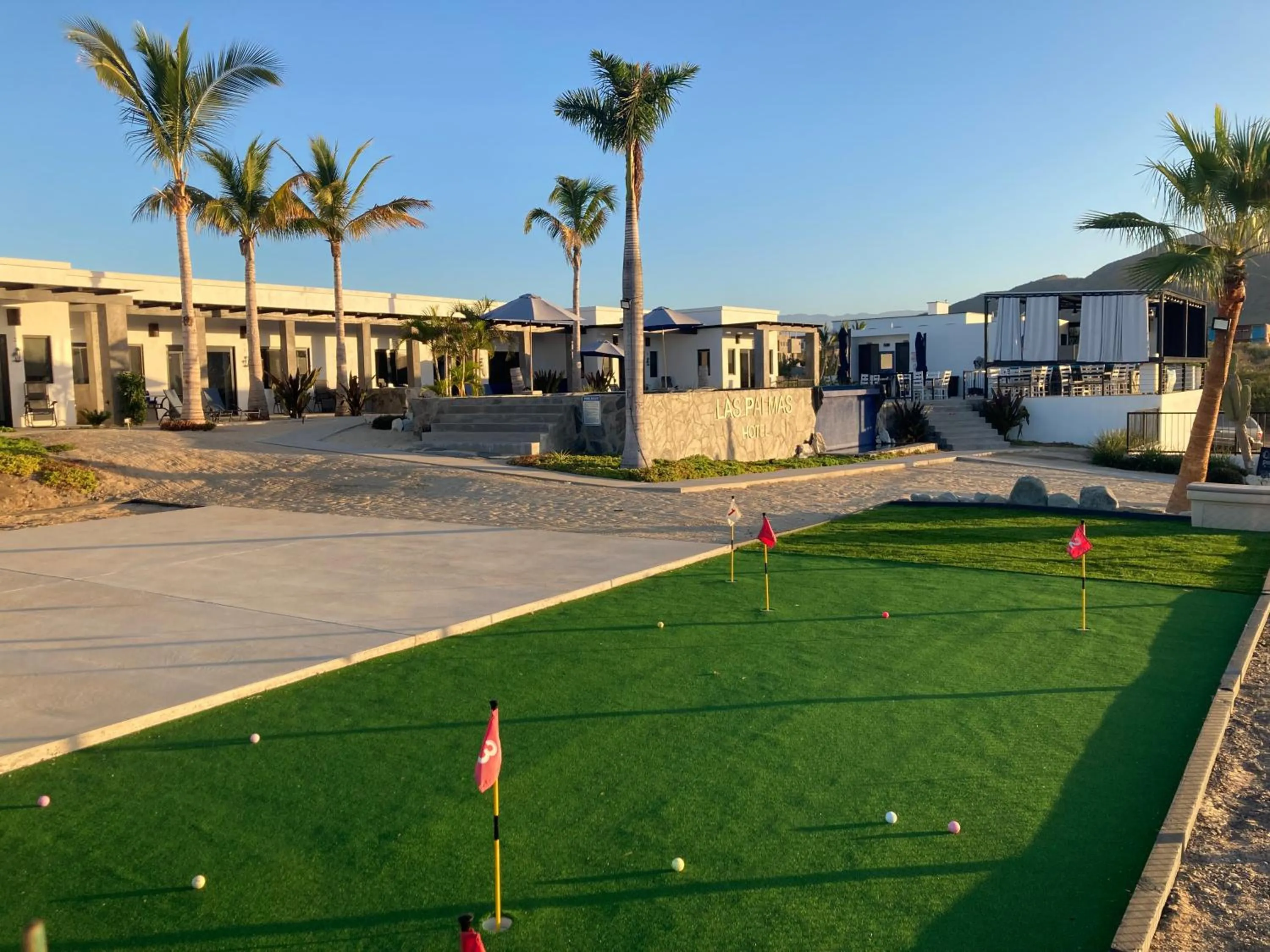 Minigolf in Las Palmas Hotel - Cerritos Beach