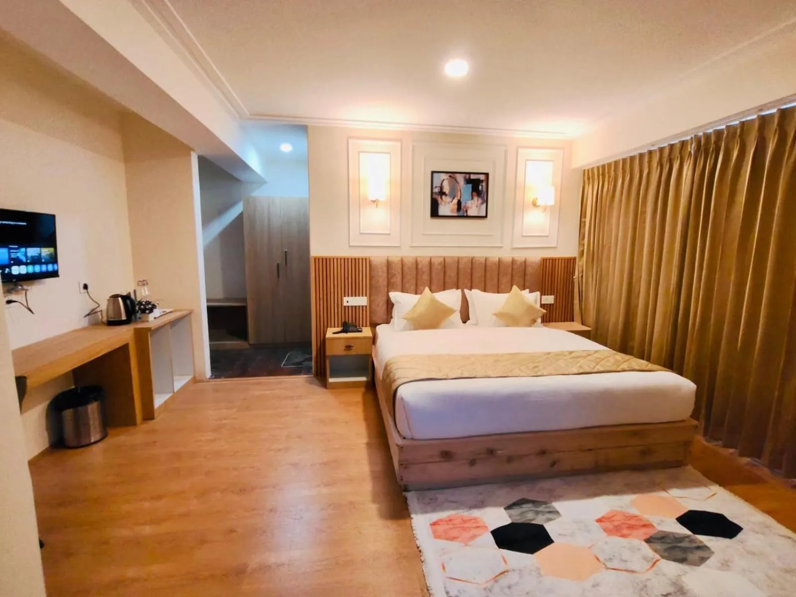 Bed in Divine's The Elite Zong