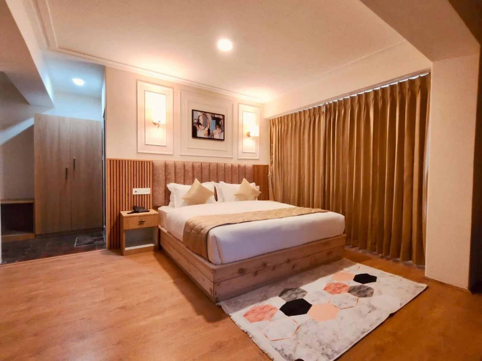 Bed in Divine's The Elite Zong