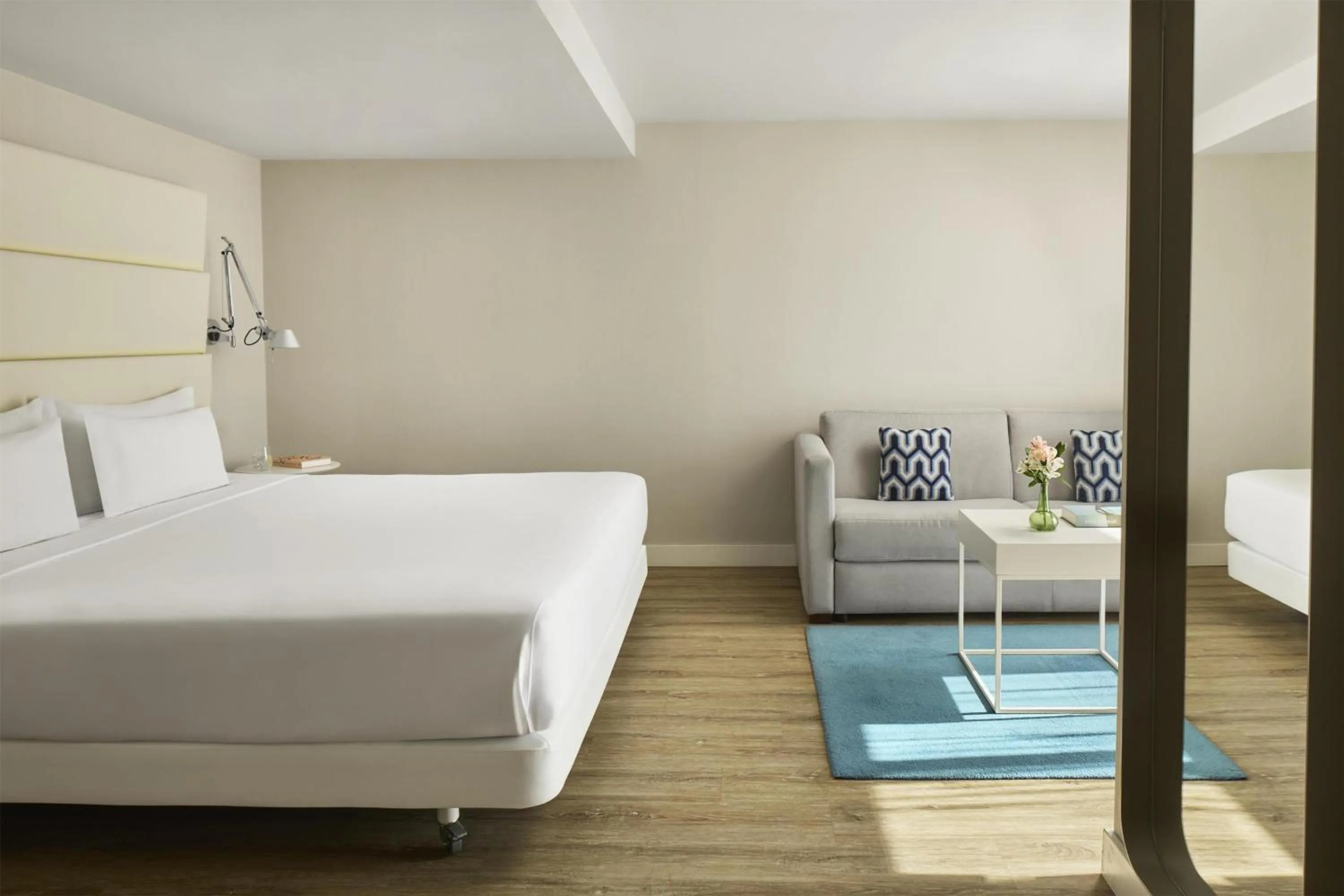 Photo of the whole room, Bed in NH Madrid Balboa