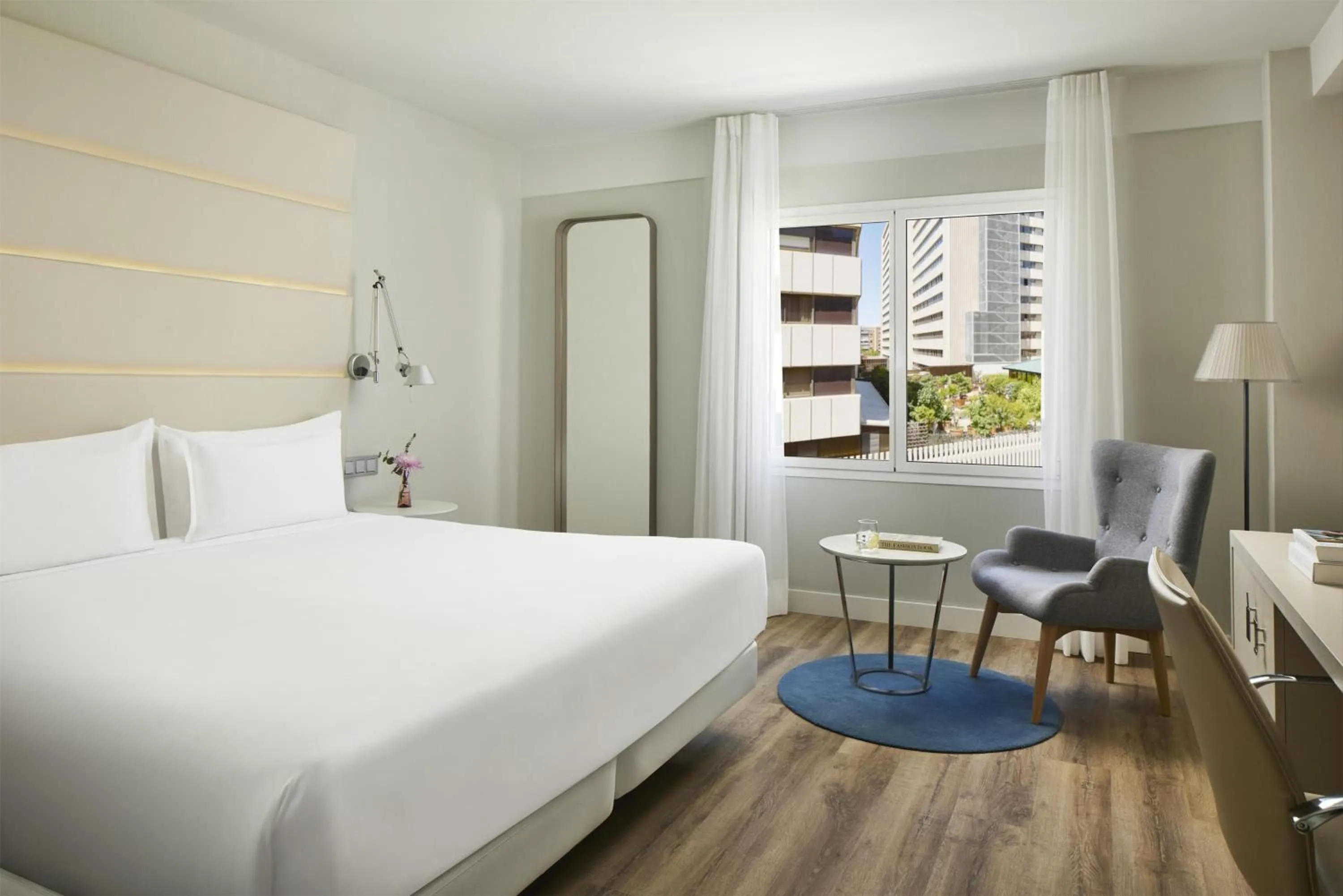 View (from property/room), Bed in NH Madrid Balboa