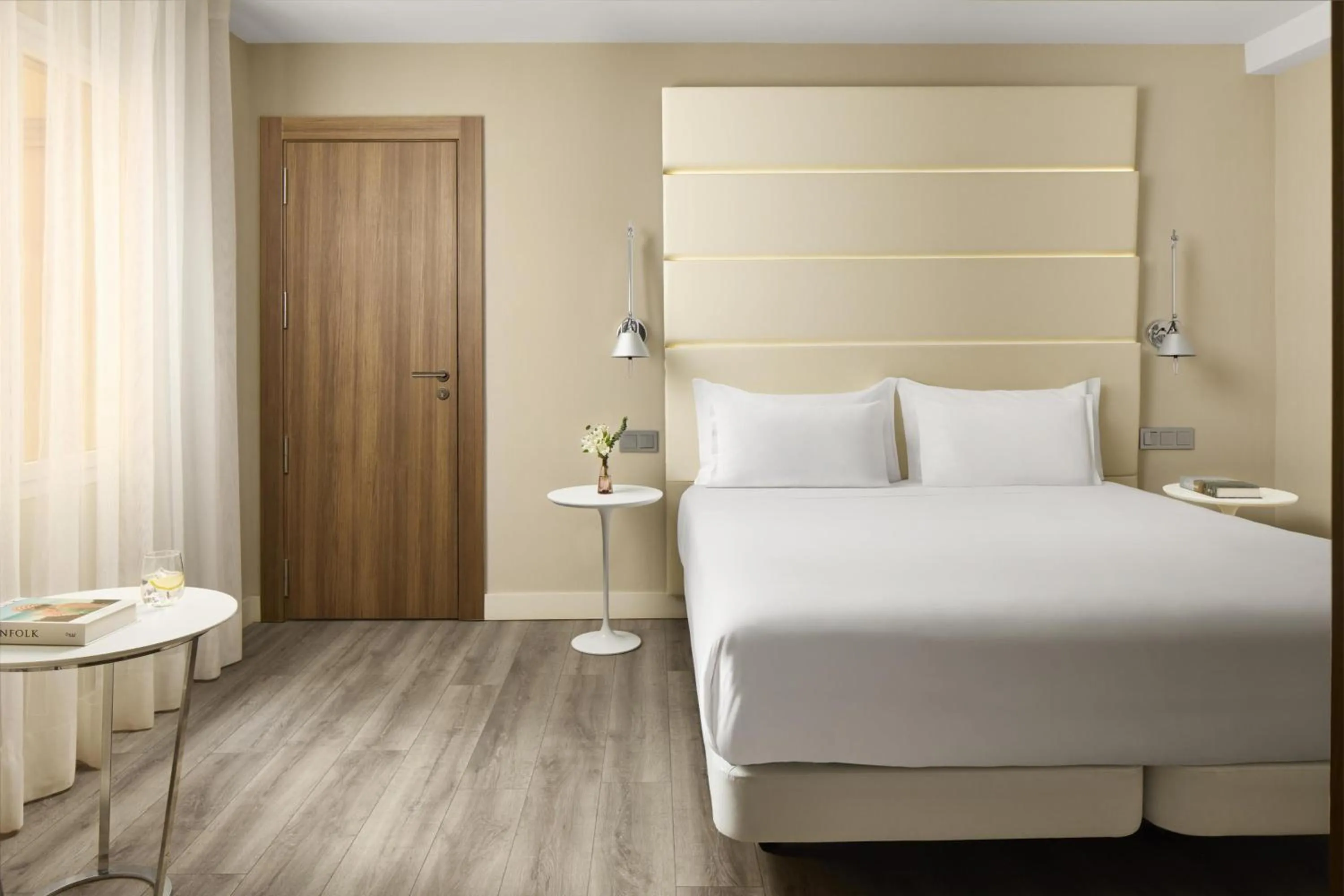 Other, Bed in NH Madrid Balboa