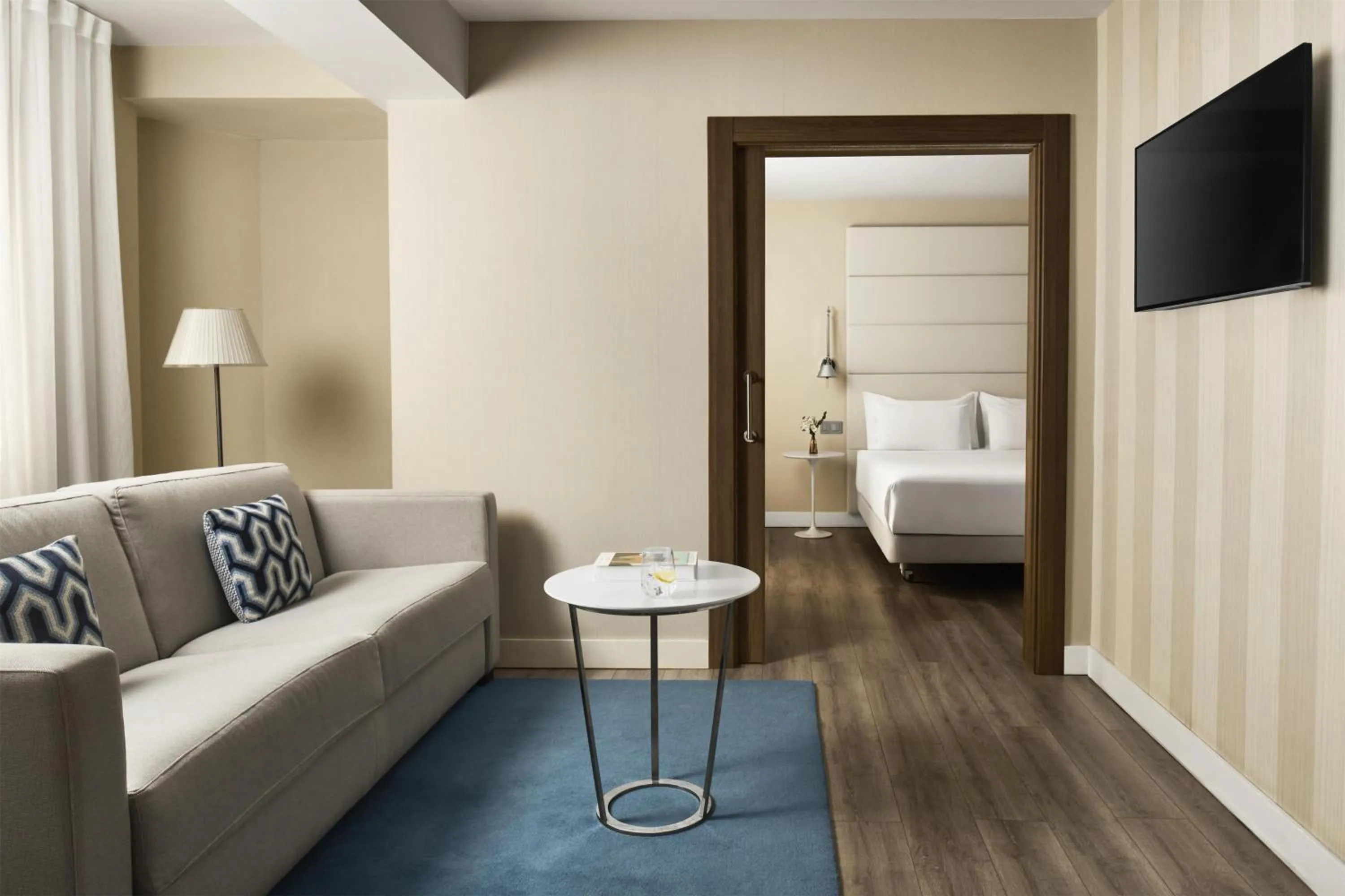 Bedroom, Bed in NH Madrid Balboa