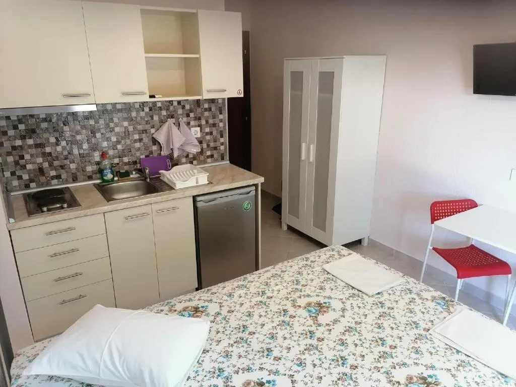 Bed in KALIPSO STUDIOS