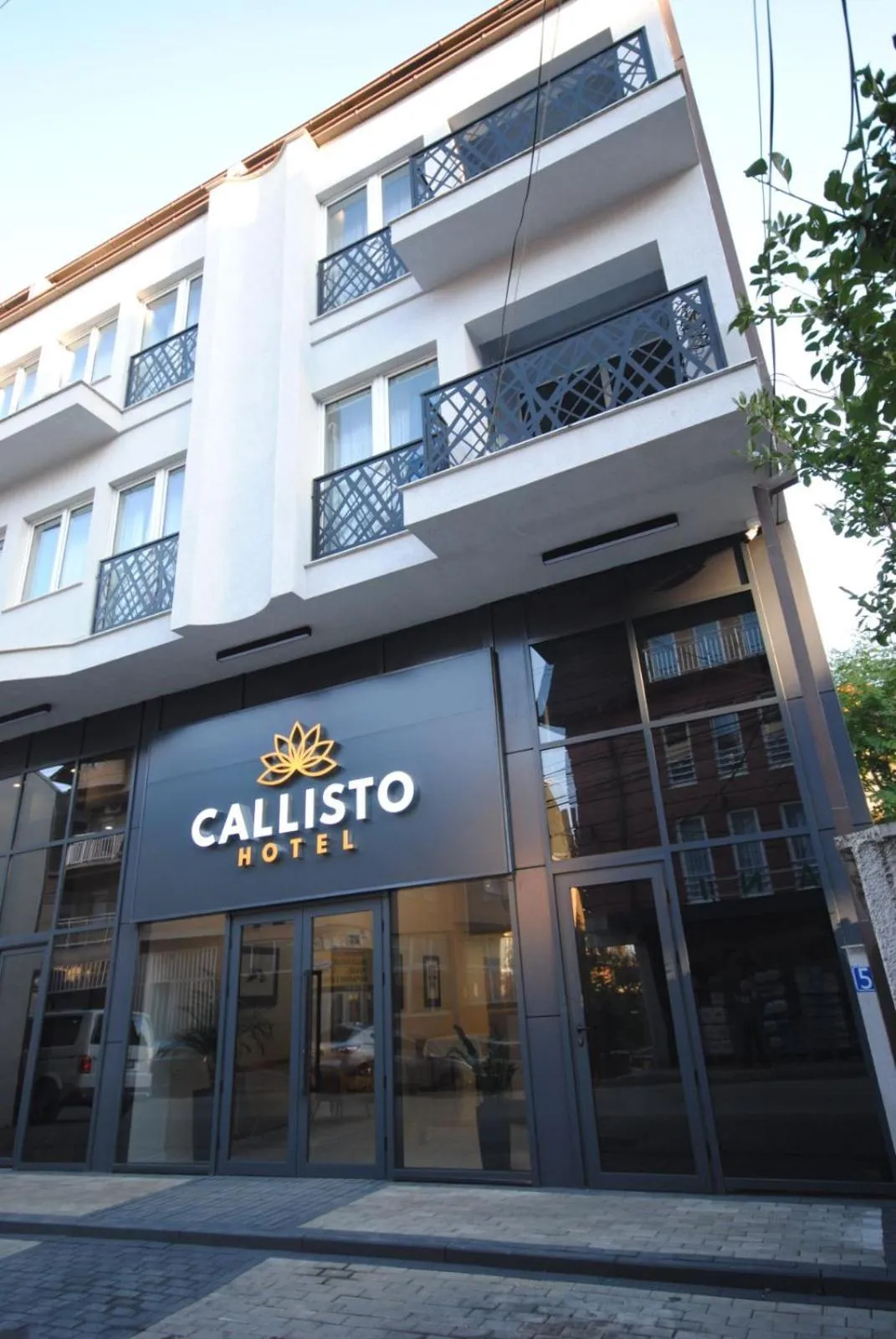 Property building in Hotel Callisto