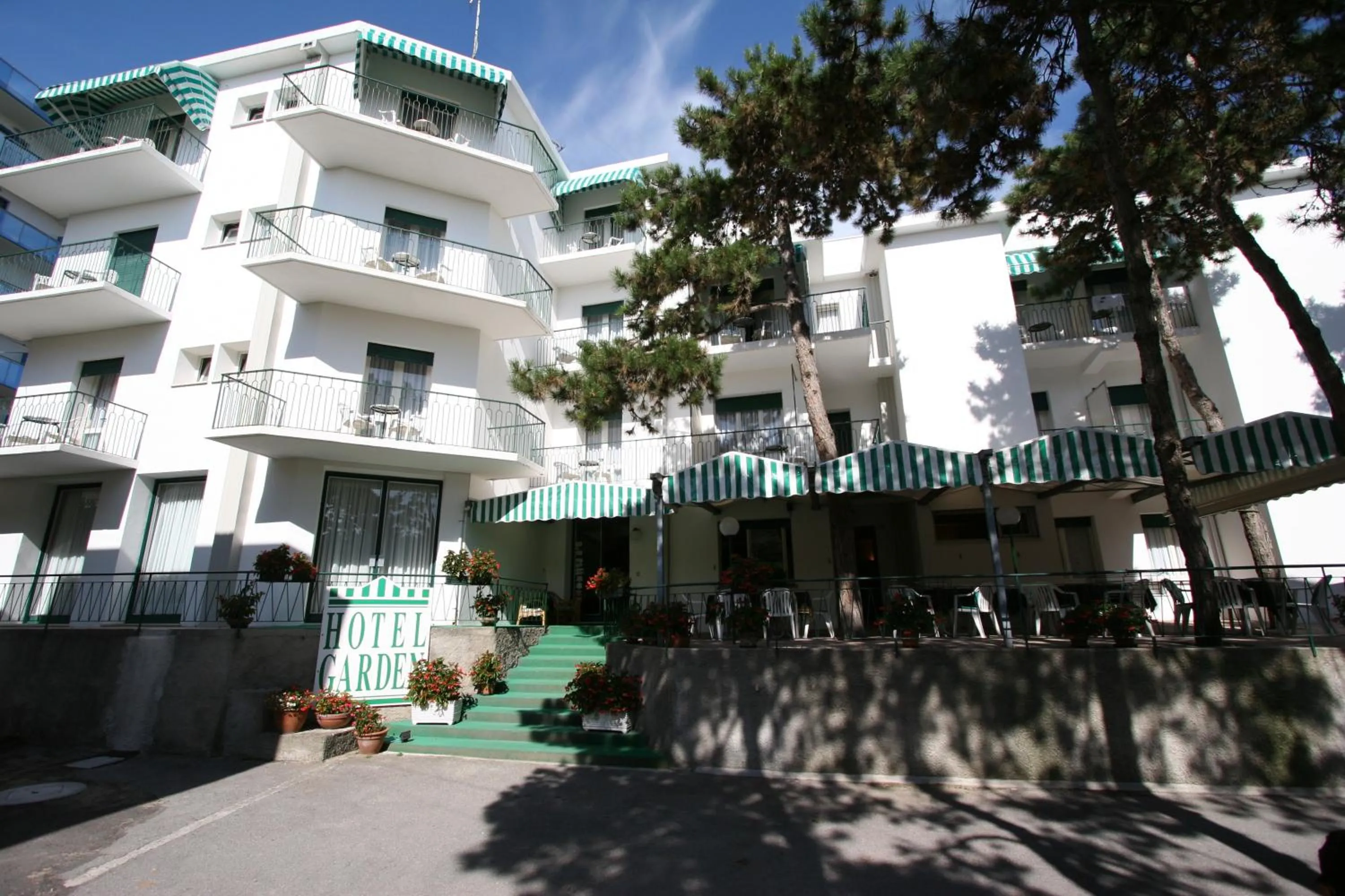 Property building in Hotel Garden