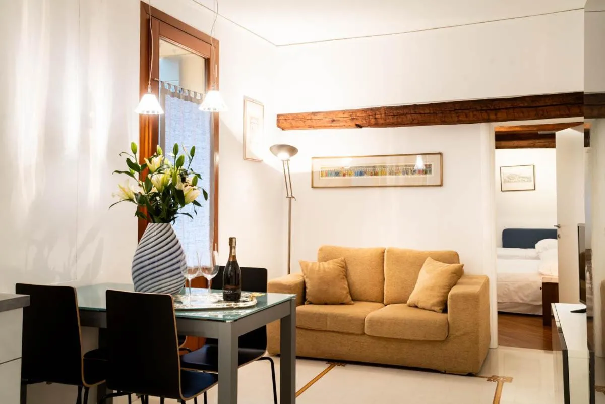 Salmaso Apartments