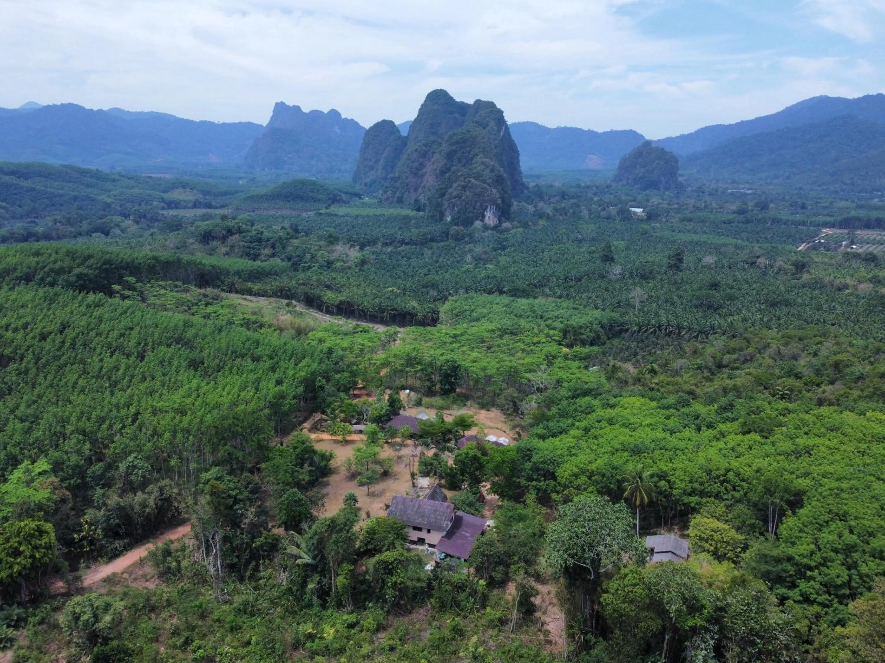 Khao Sok Hill Top Resort