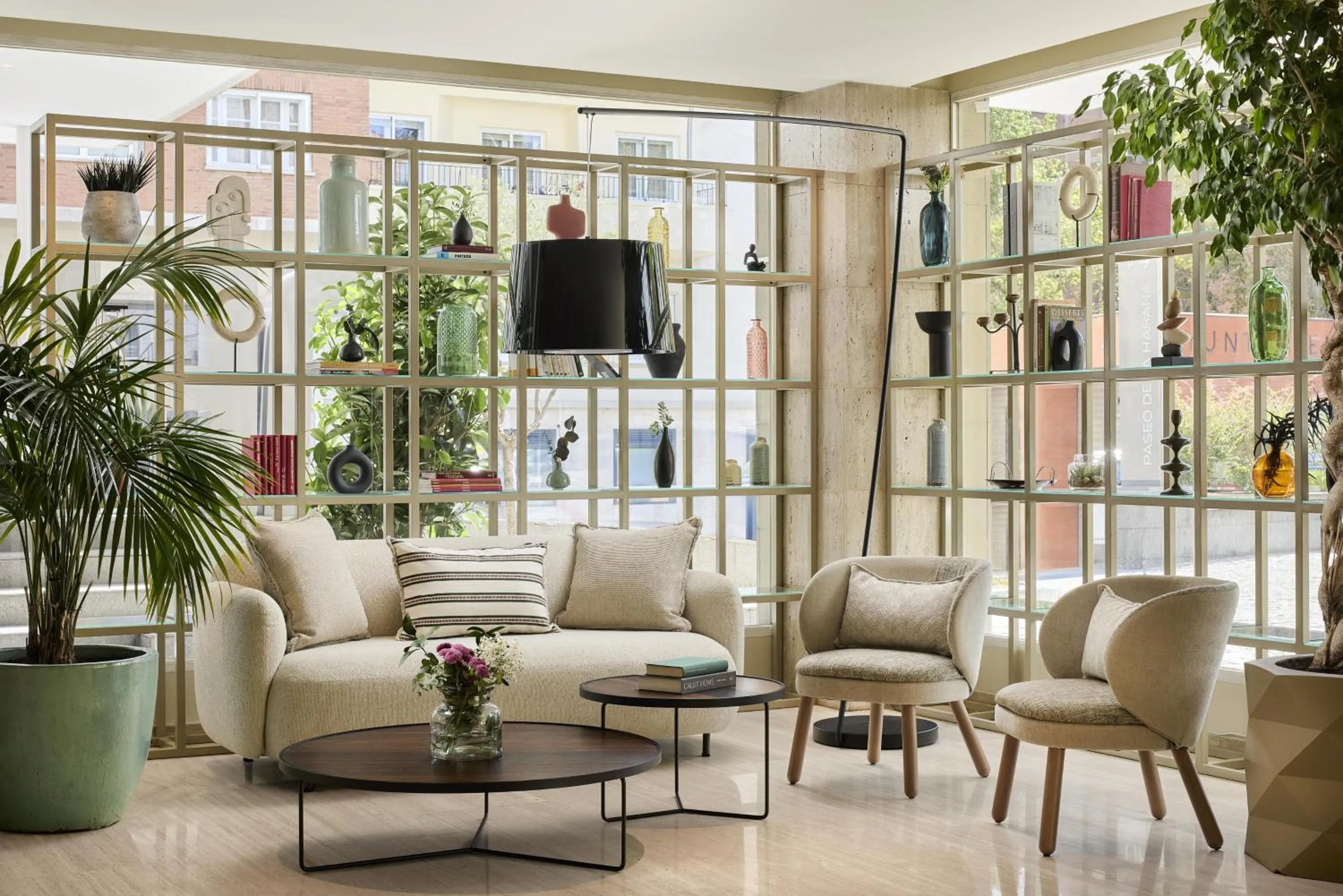 Lobby or reception in NH Paseo de la Habana