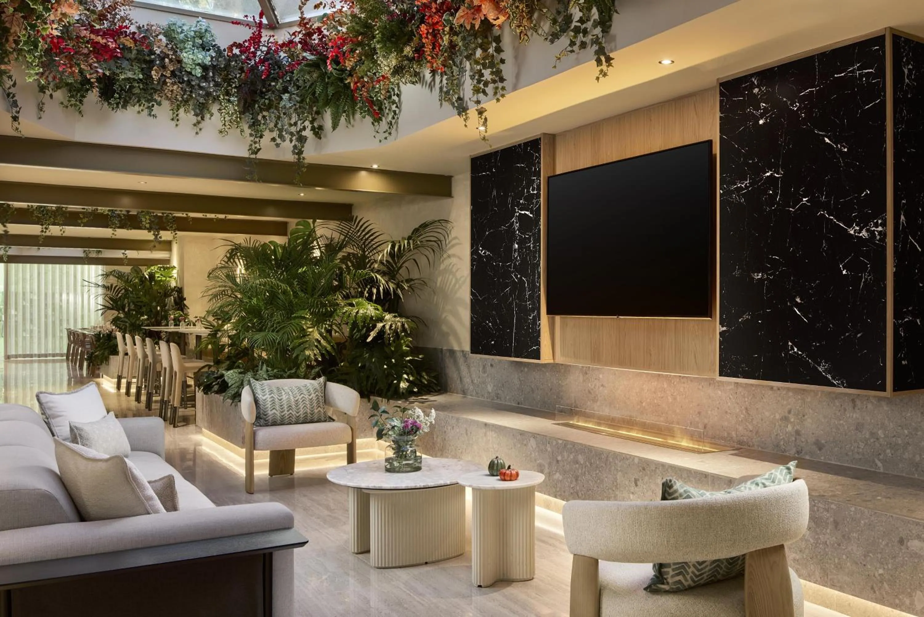 Lobby or reception in NH Paseo de la Habana