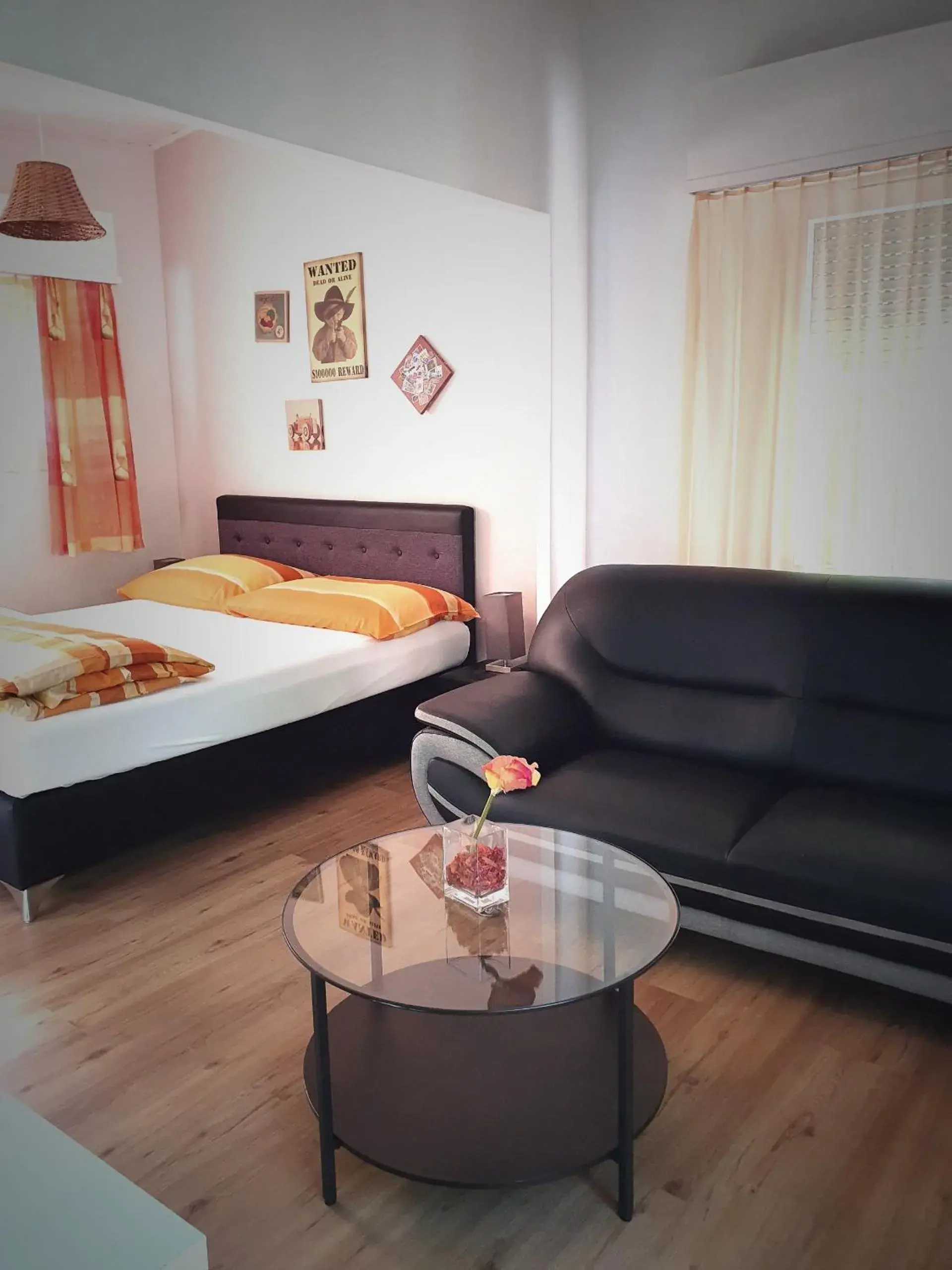 Bungalow with Double Bed and Private Parking in Hôtel Garni Inter-Alp Bungalow with Double Bed and Private Parking in Hôtel Garni Inter-Alp