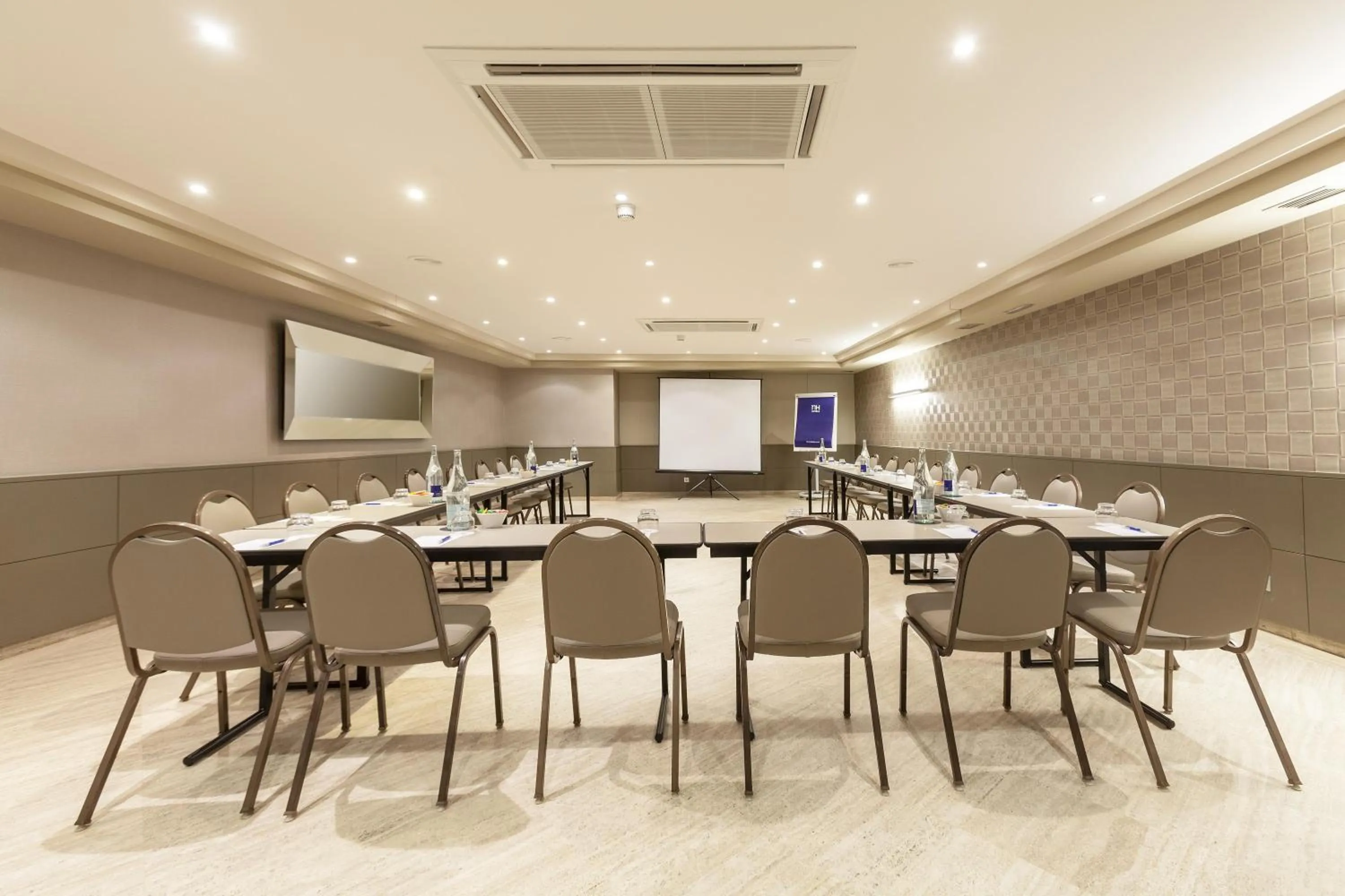 Business facilities in NH Oviedo Principado