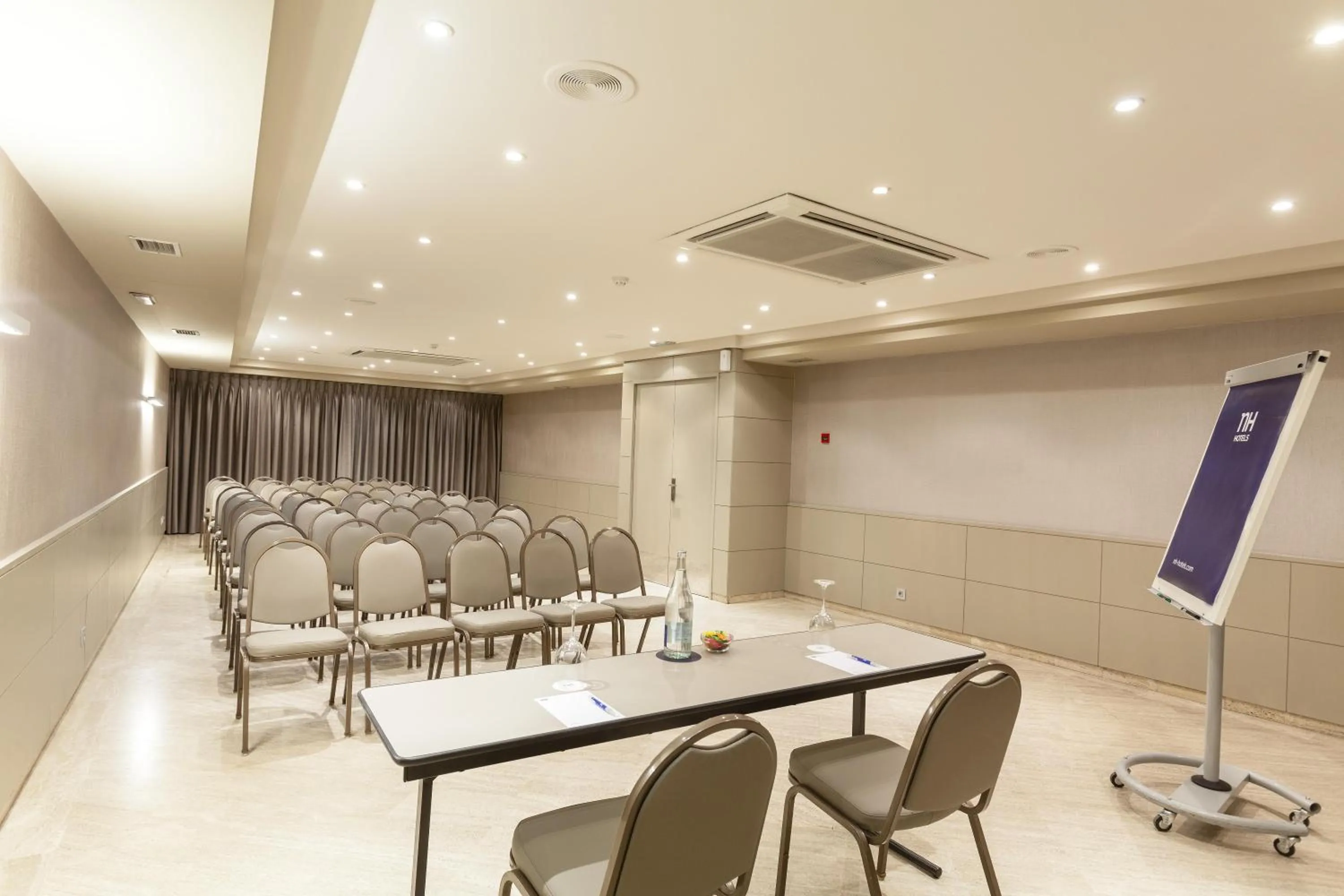 Business facilities in NH Oviedo Principado