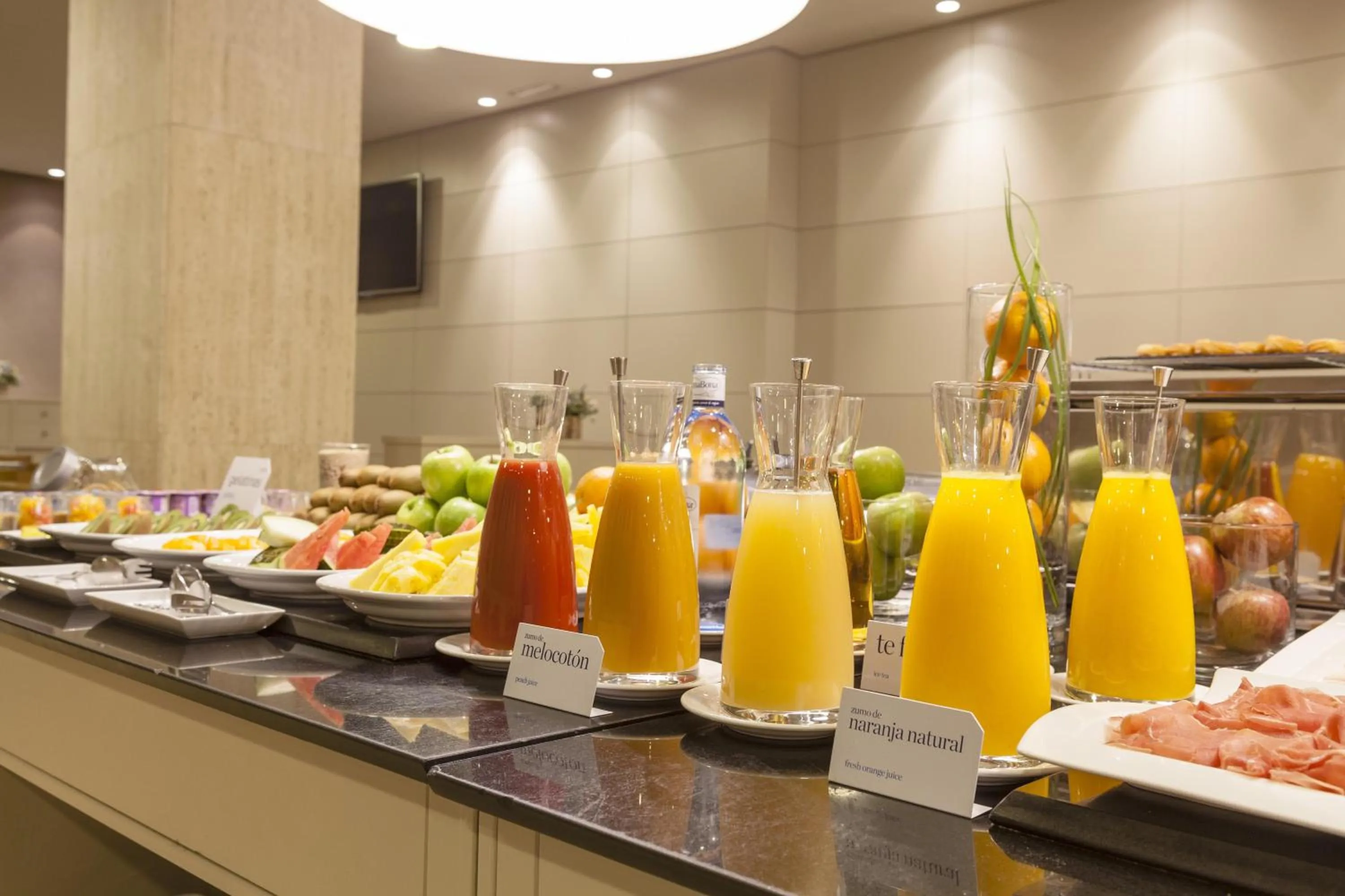 Restaurant/places to eat in NH Oviedo Principado