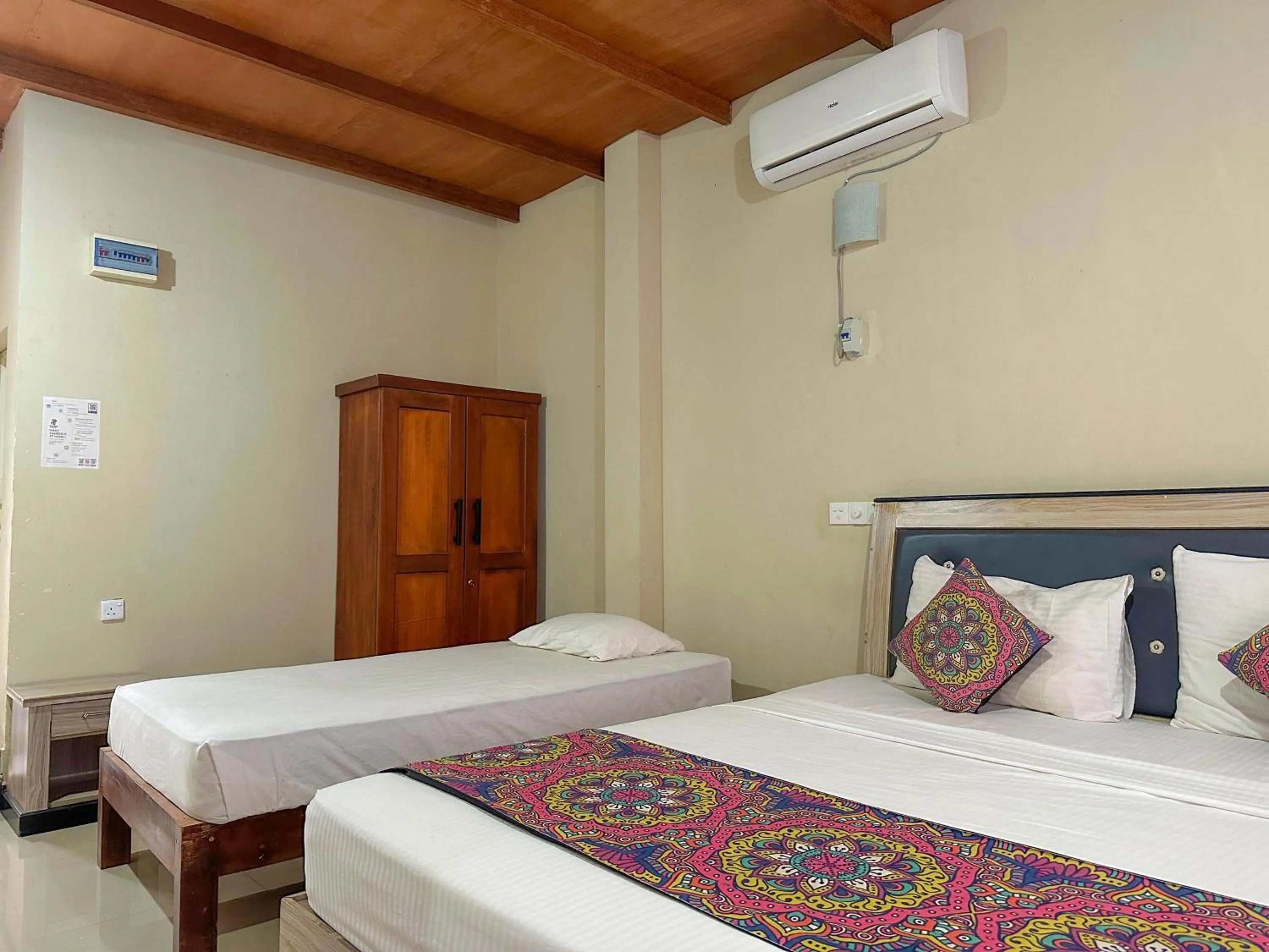 Superior Double Room - single occupancy in Elepath Lodge Pinnawala