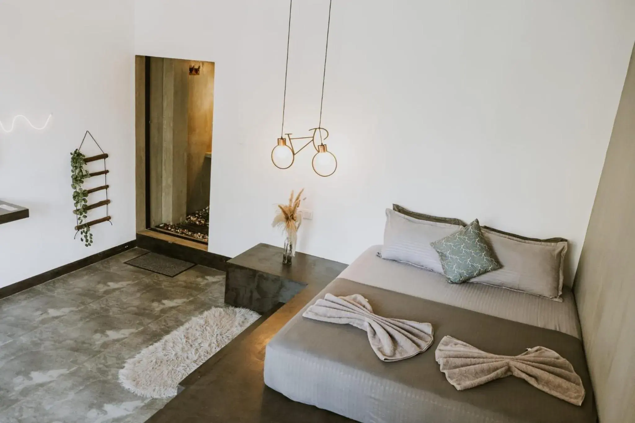 Deluxe Double Room with Balcony in The Jini House Deluxe Double Room with Balcony in The Jini House