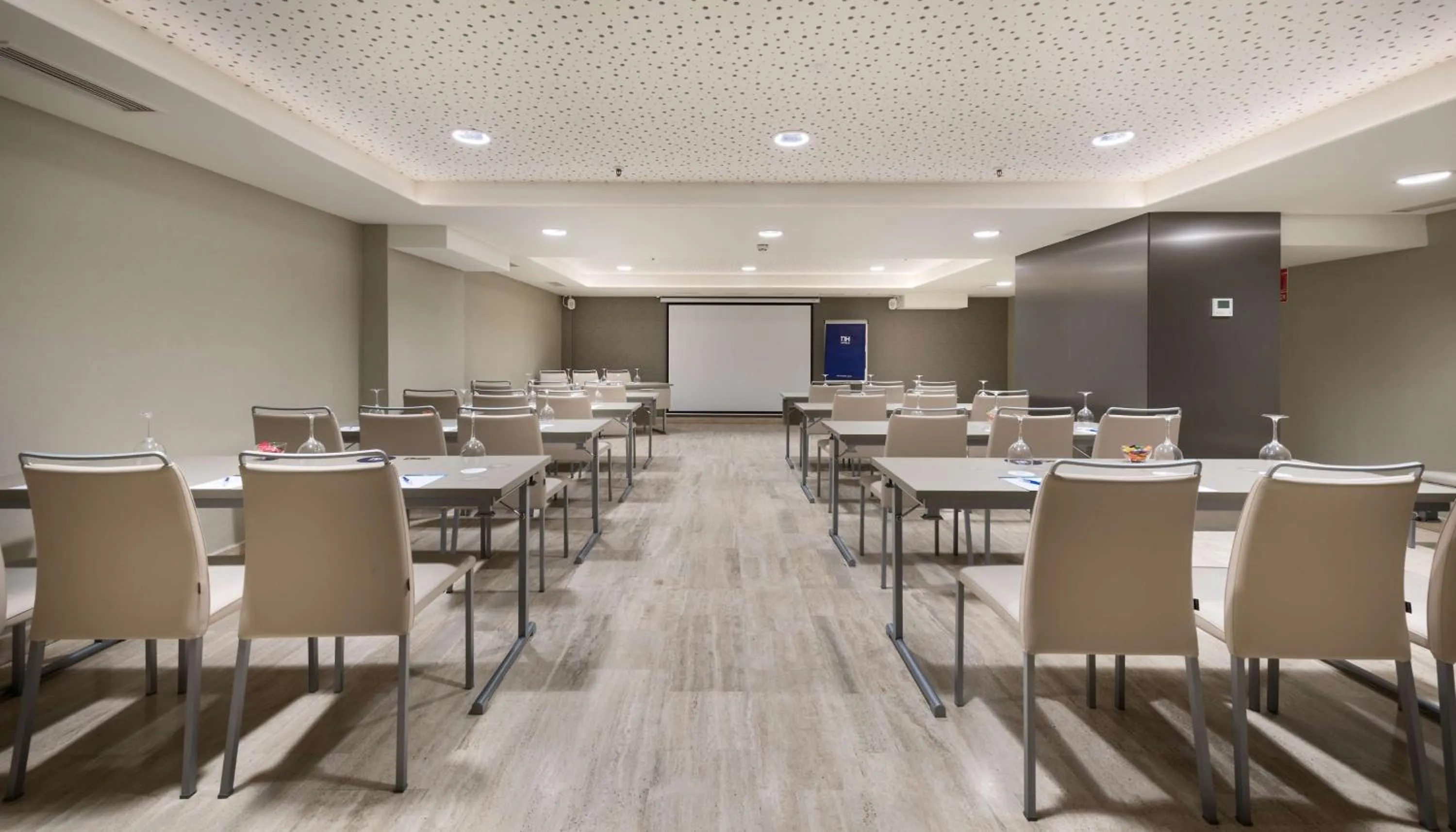 Meeting/conference room in NH Madrid Zurbano