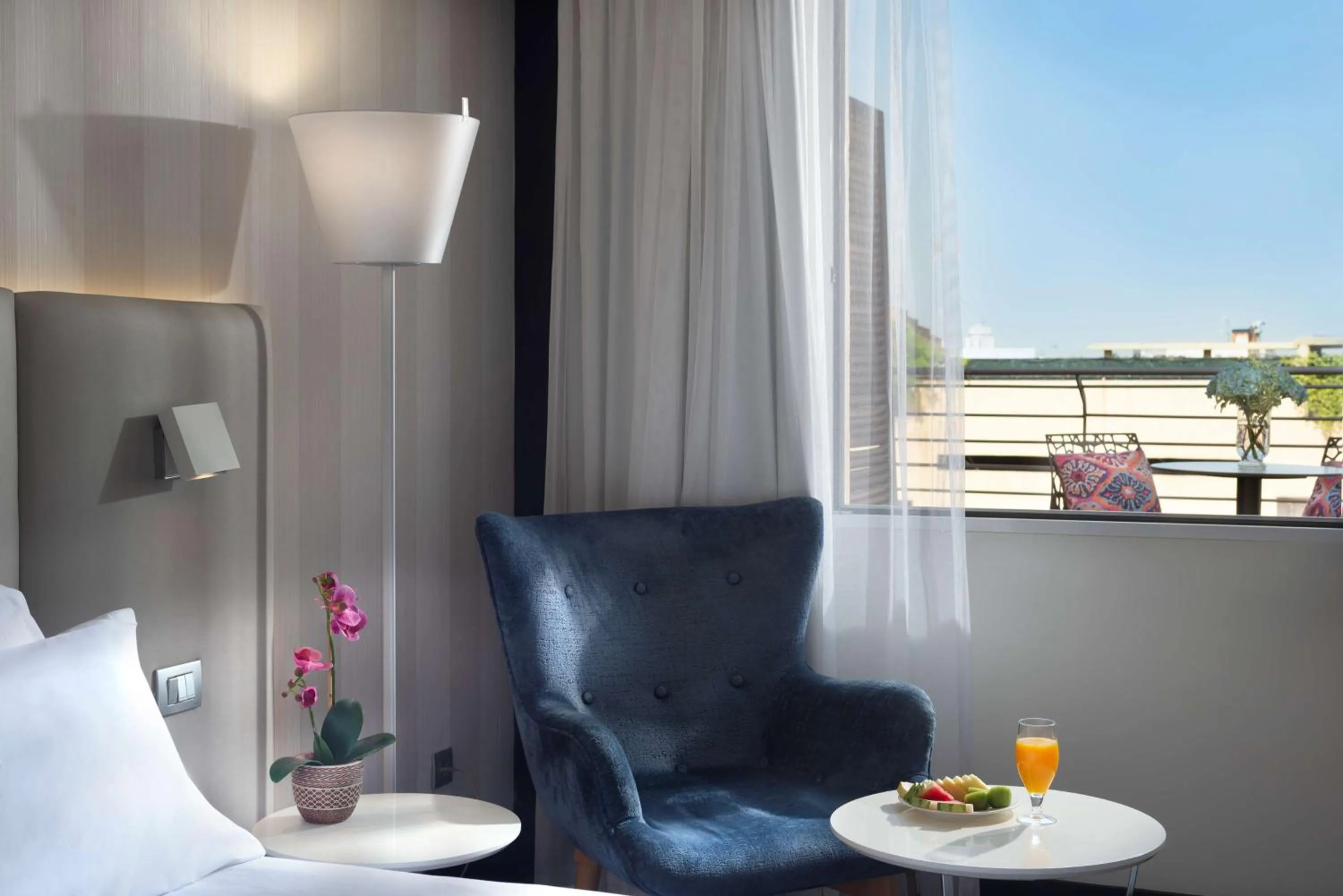 Bedroom, Bed in NH Madrid Lagasca