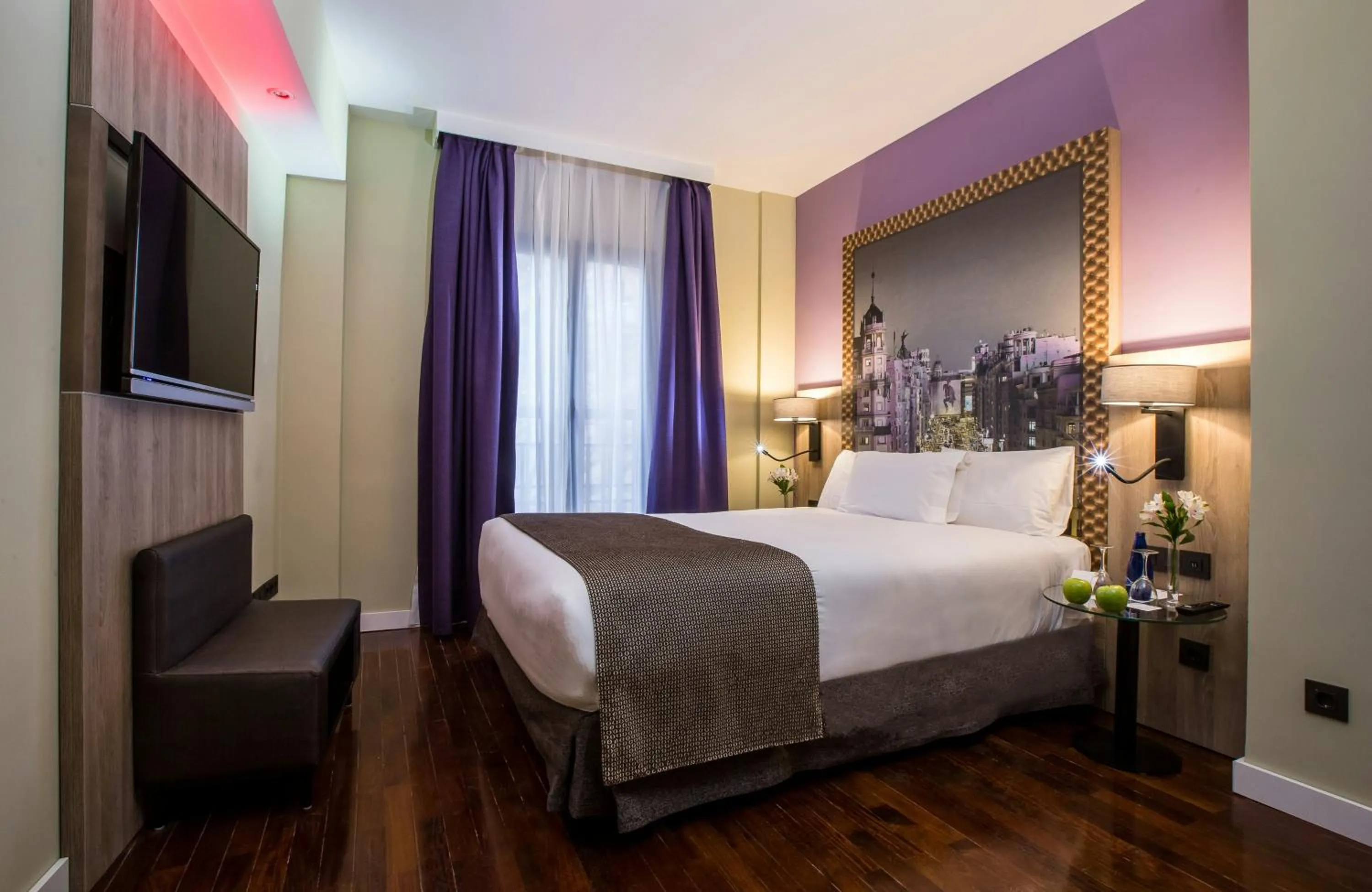 Photo of the whole room, Bed in Leonardo Hotel Madrid City Center