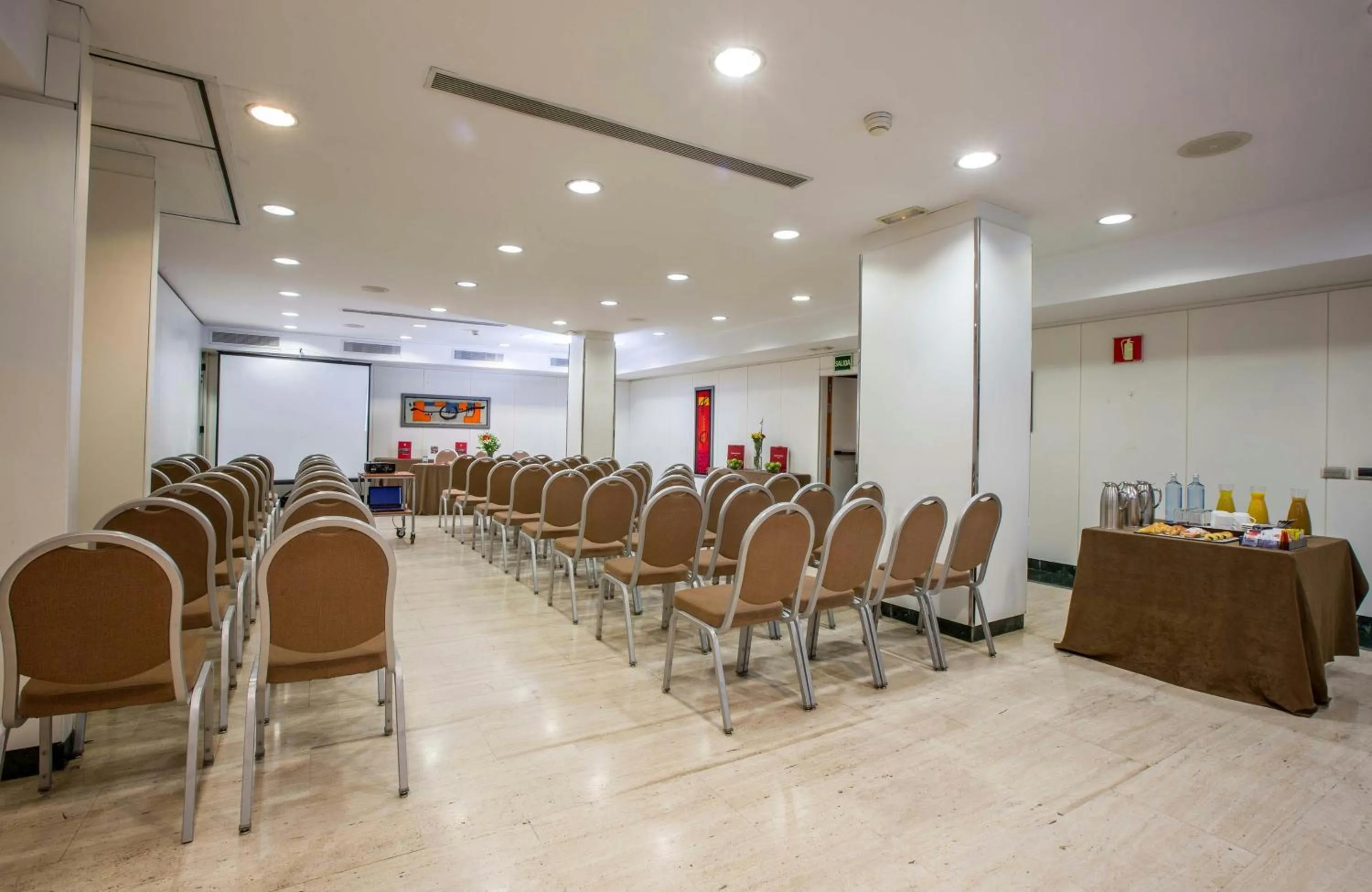 Meeting/conference room in Leonardo Hotel Madrid City Center