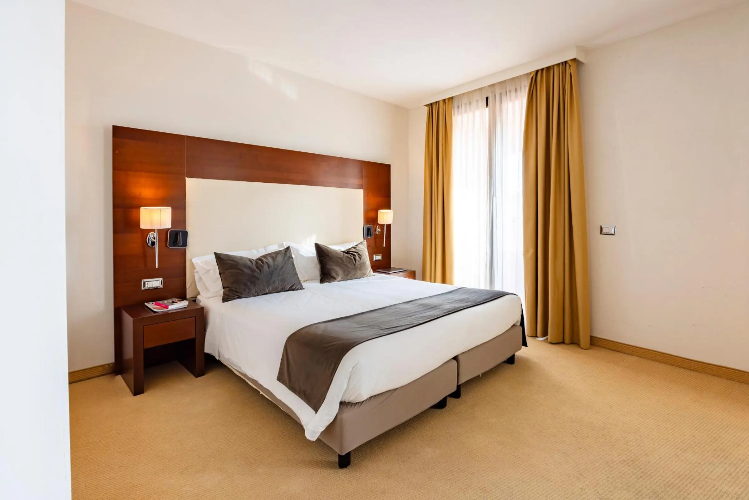 Balcony/Terrace, Bed in Il Gentiluomo Hotel & SPA