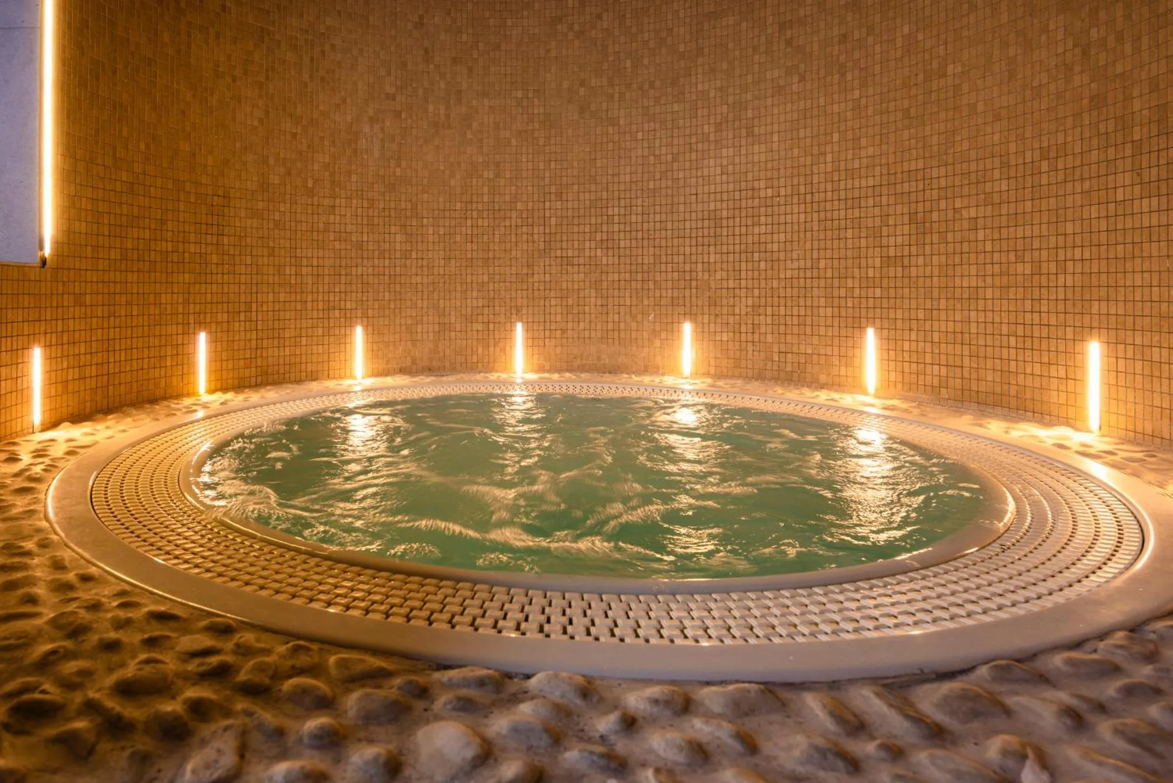 Hot Tub in Il Gentiluomo Hotel & SPA