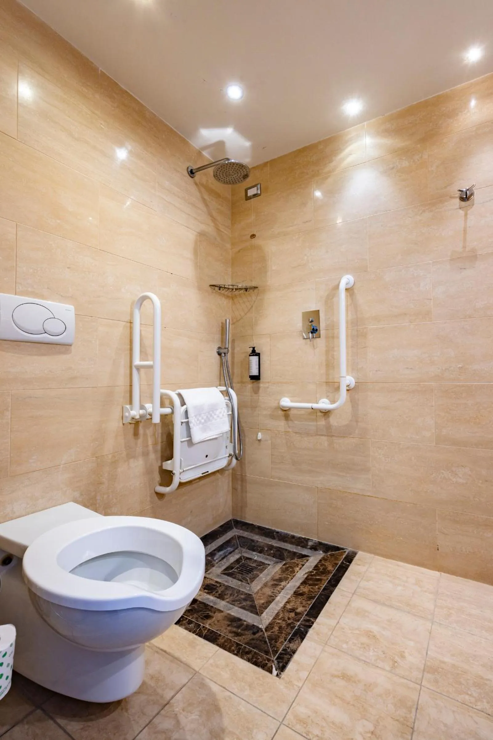 Bathroom in Il Gentiluomo Hotel & SPA