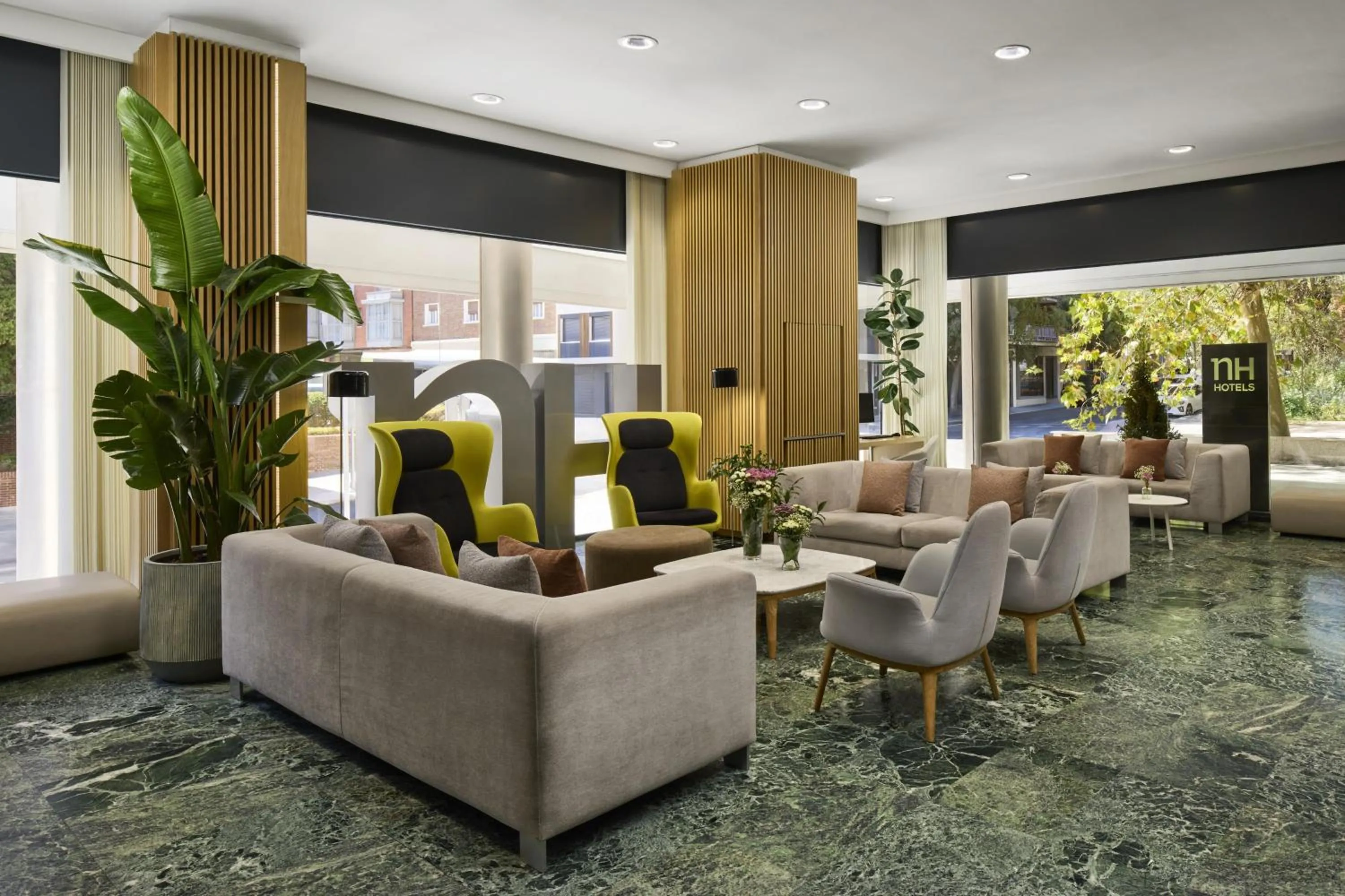 Lobby or reception in NH Madrid Ventas