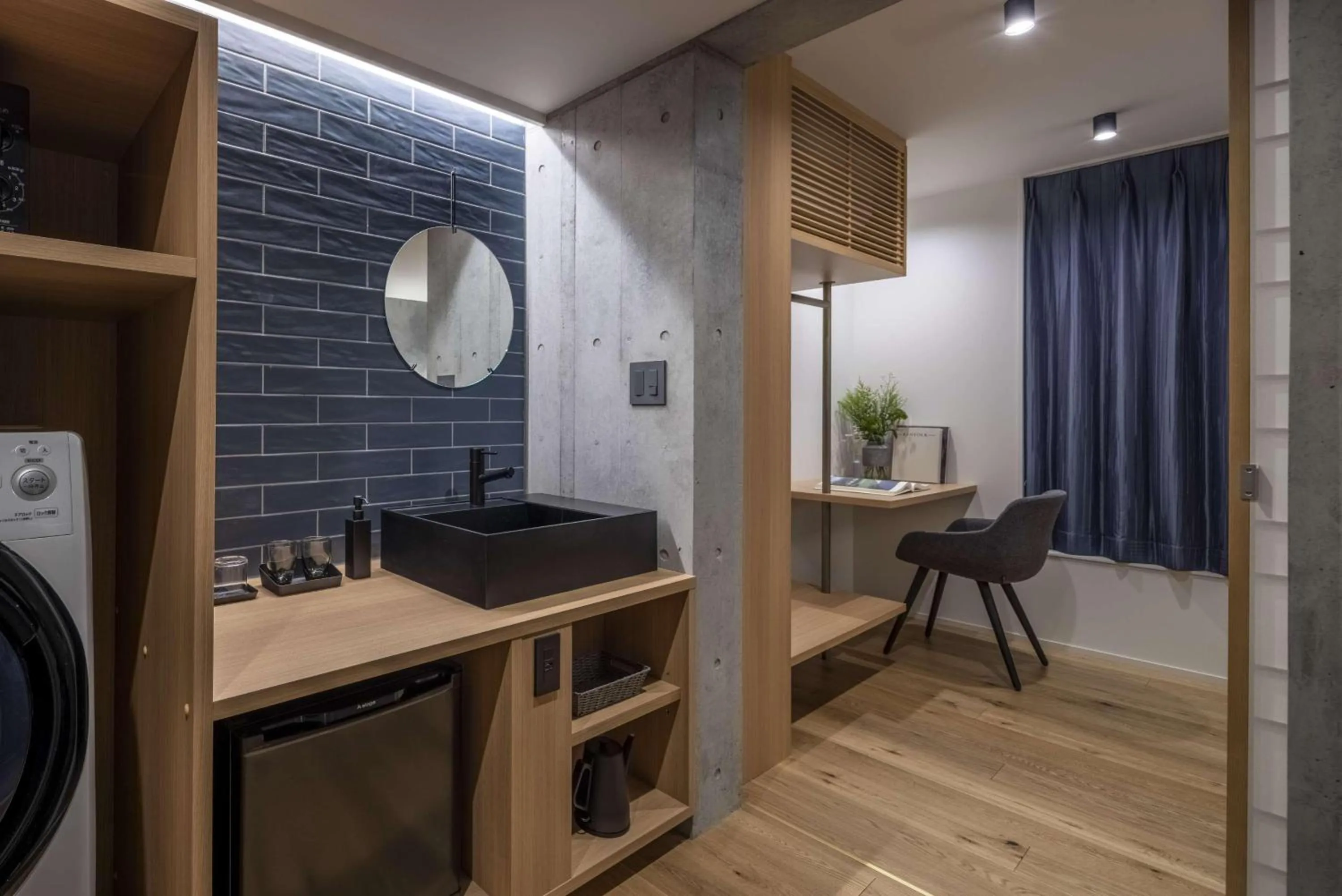 On site in Spatium Ginza Pony