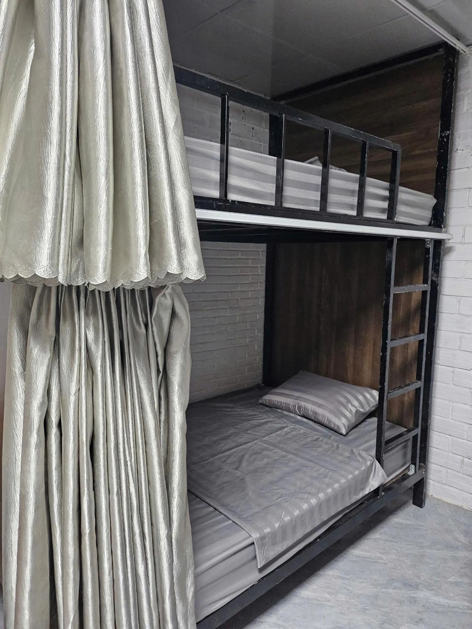 bunk bed, Bed in BB Hotel&Resort