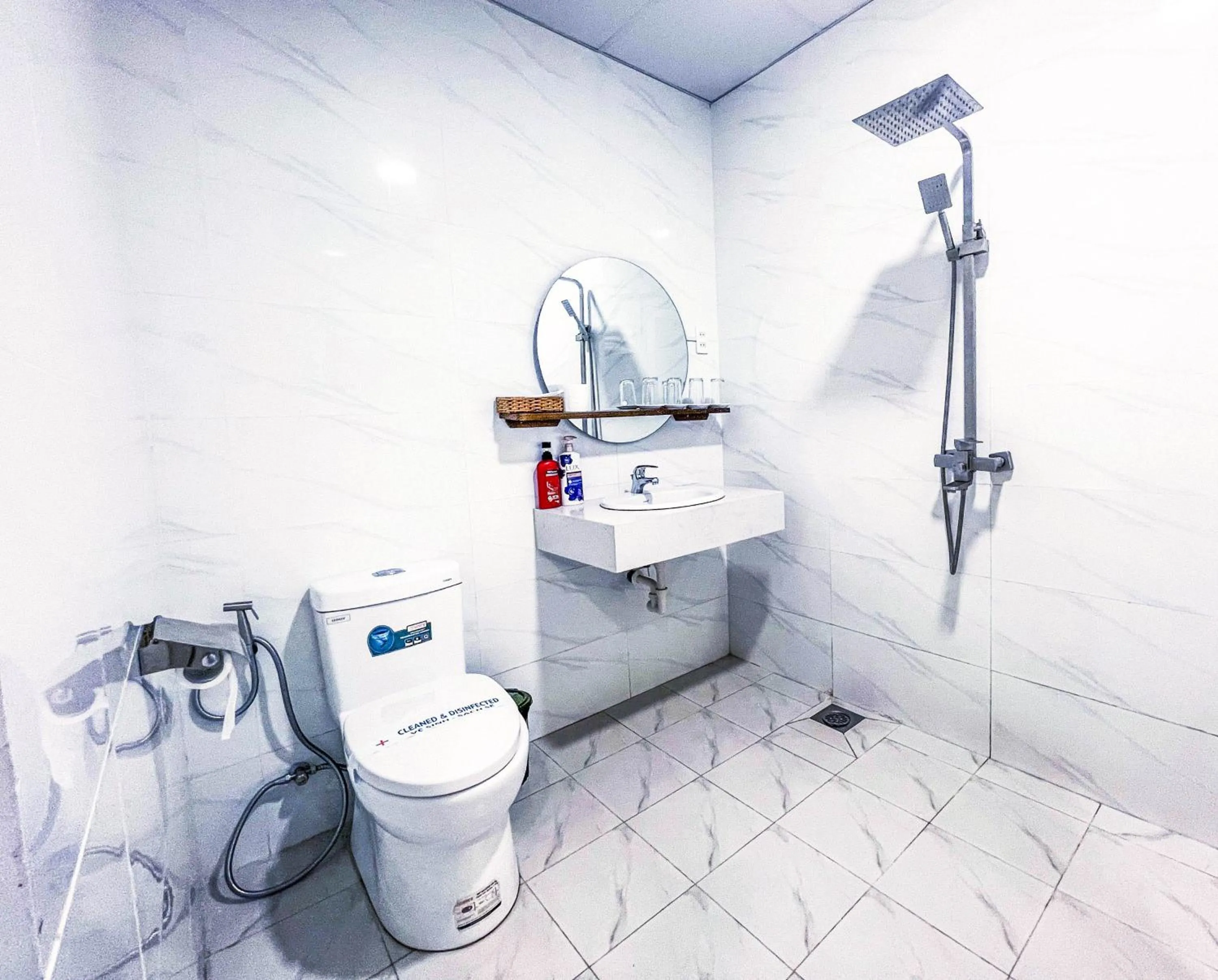 Shower in BB Hotel&Resort