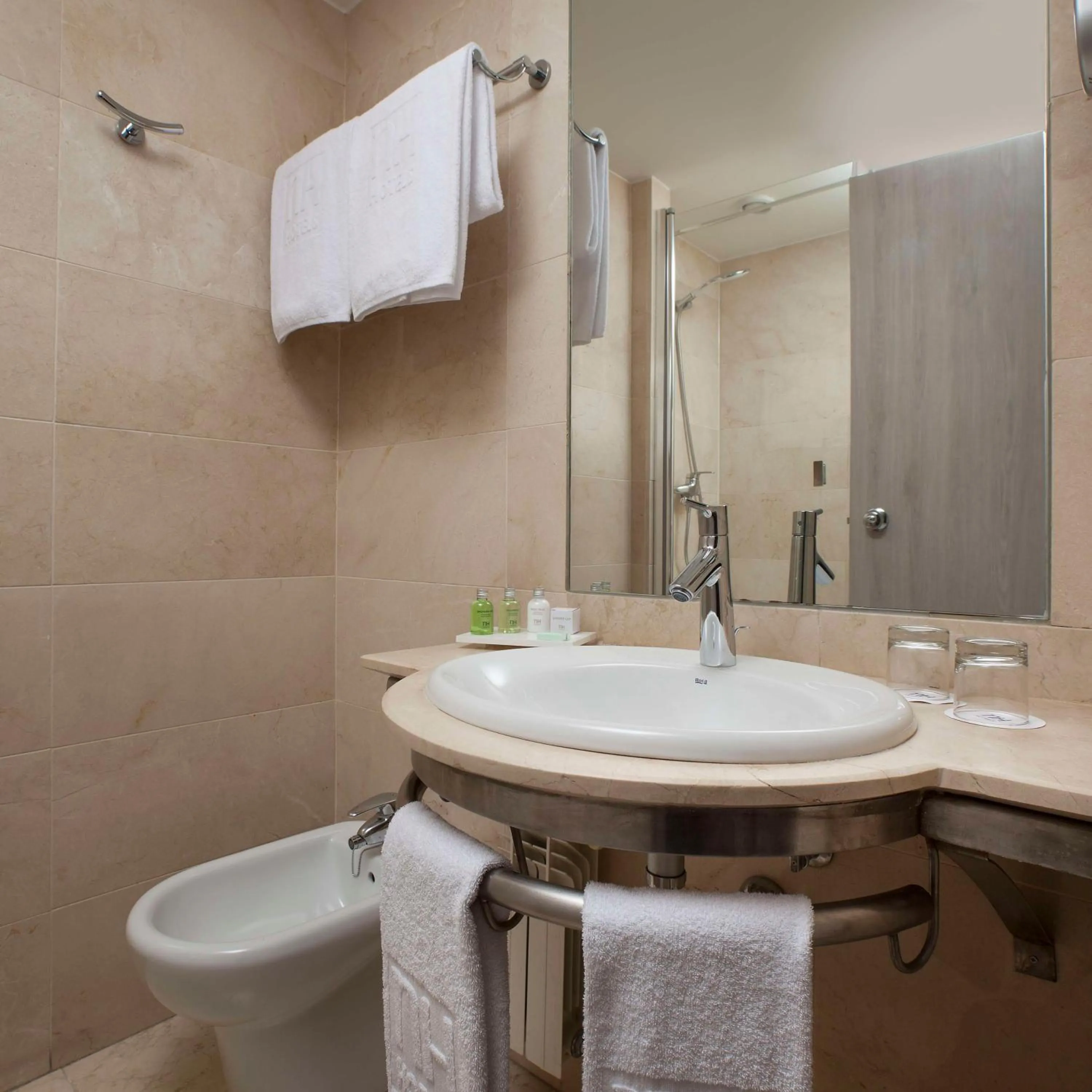 Bathroom in NH Barajas Airport