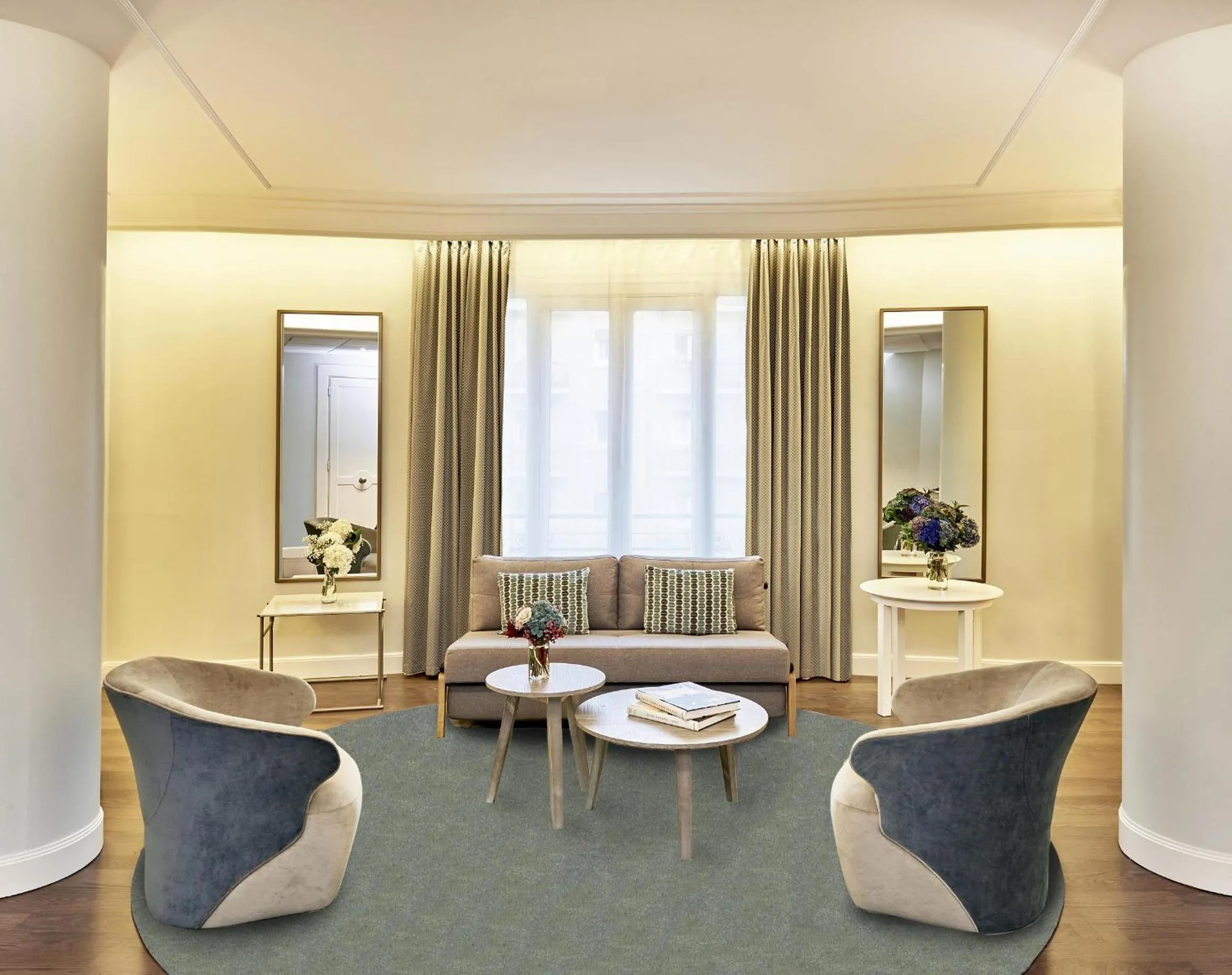 Photo of the whole room in NH Collection Gran Hotel de Zaragoza