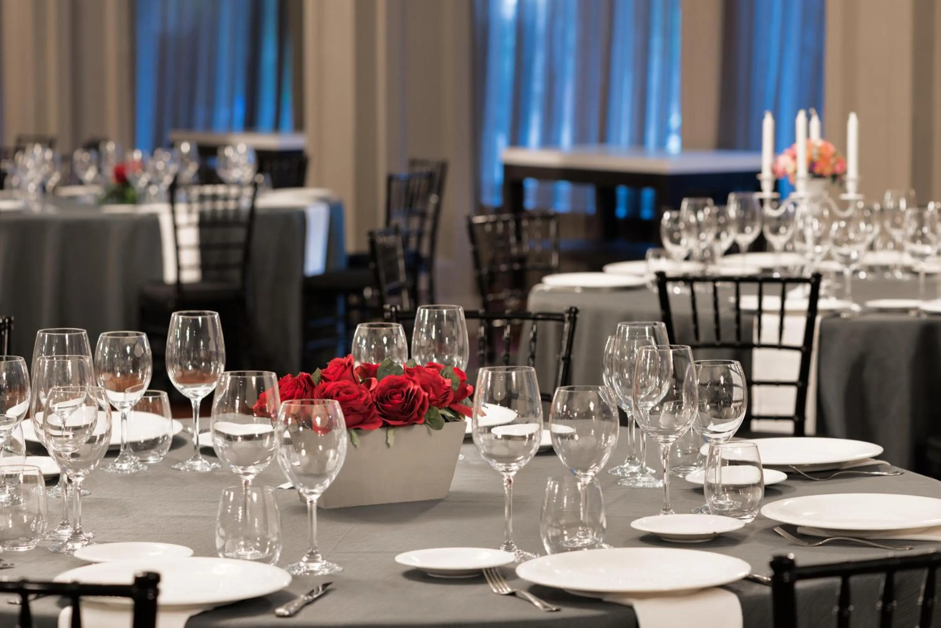 Restaurant/places to eat in NH Collection Gran Hotel de Zaragoza