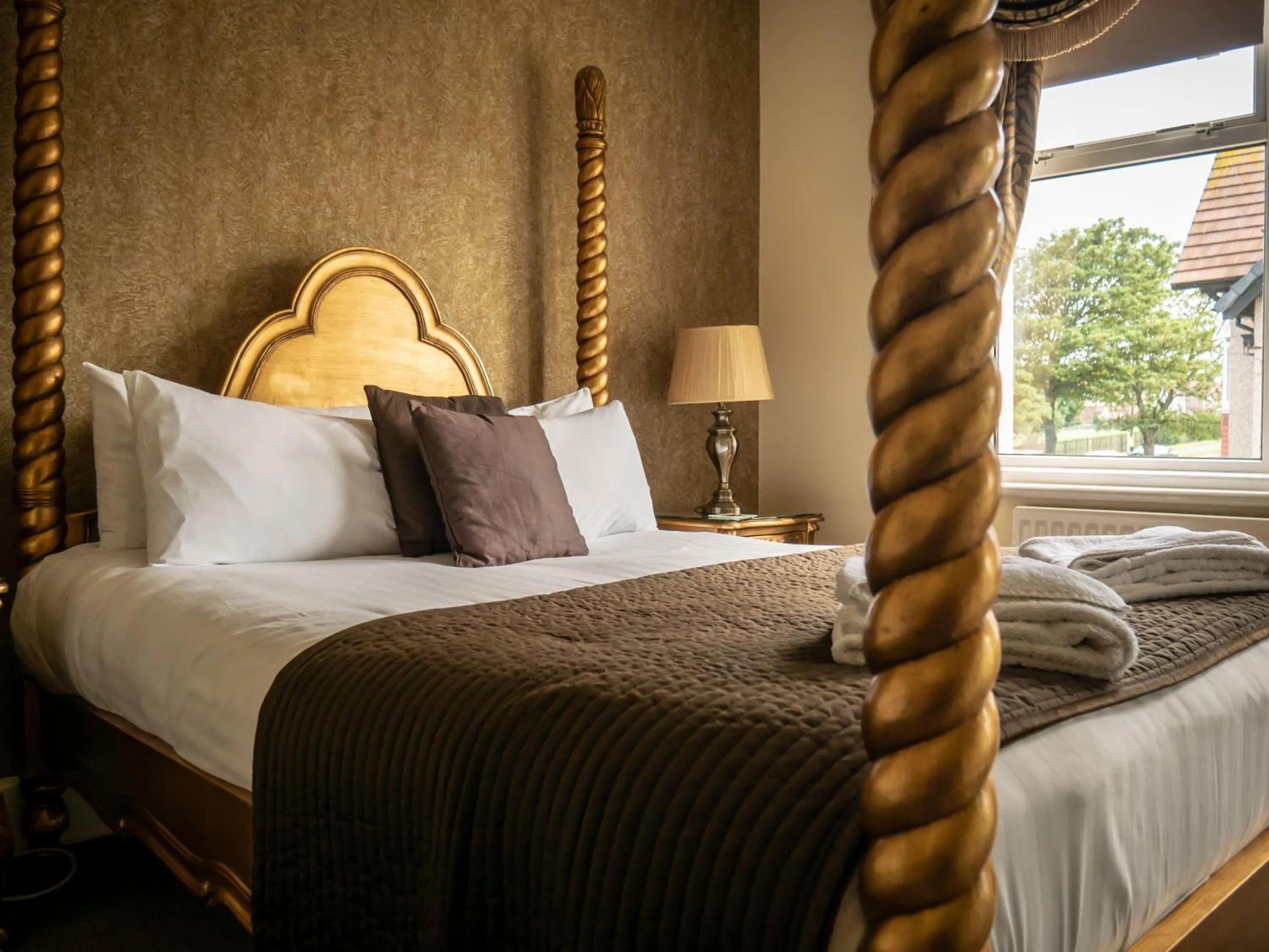 Bed in The Lemonfield Hotel