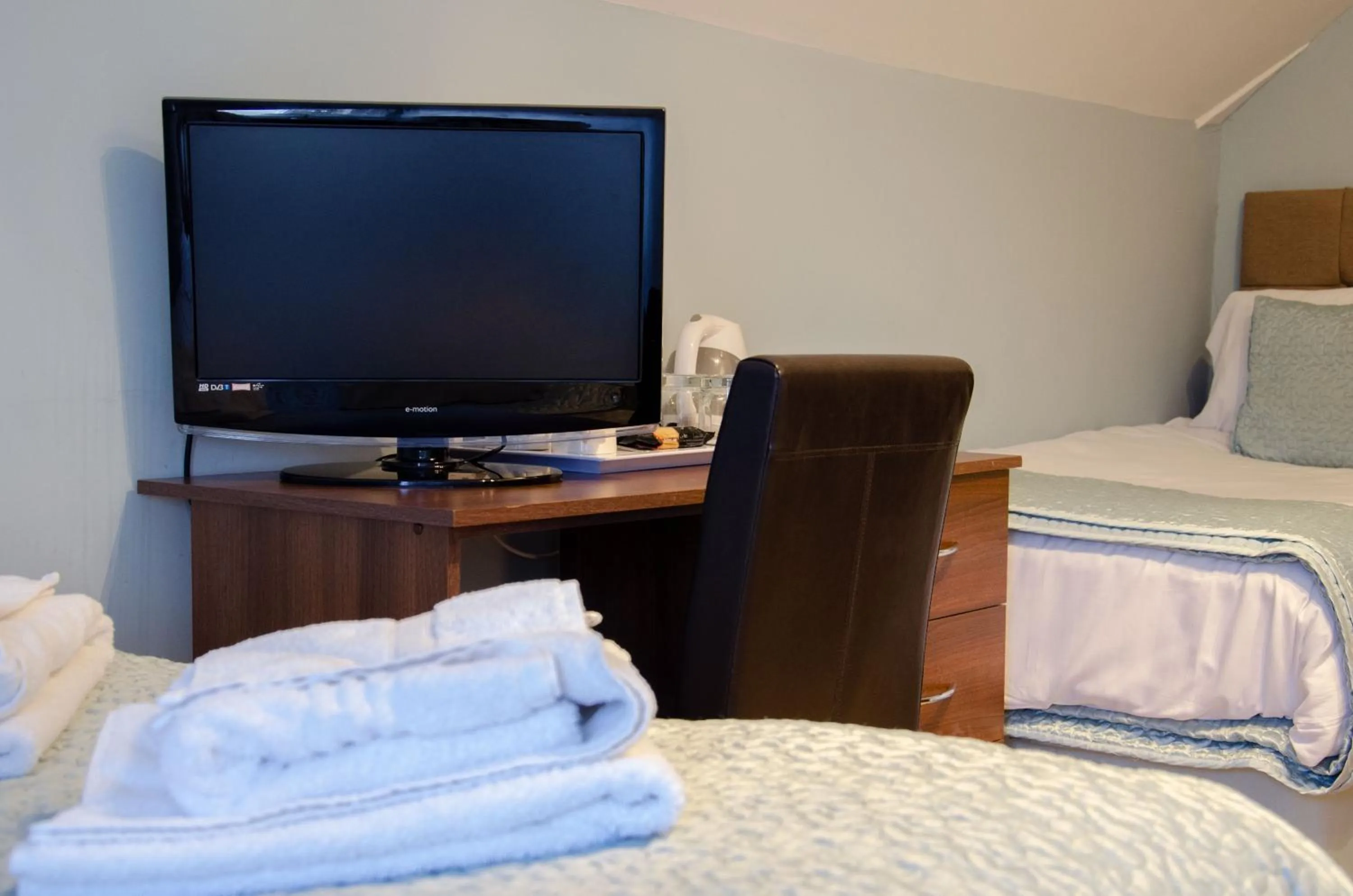 TV and multimedia, Bed in The Lemonfield Hotel