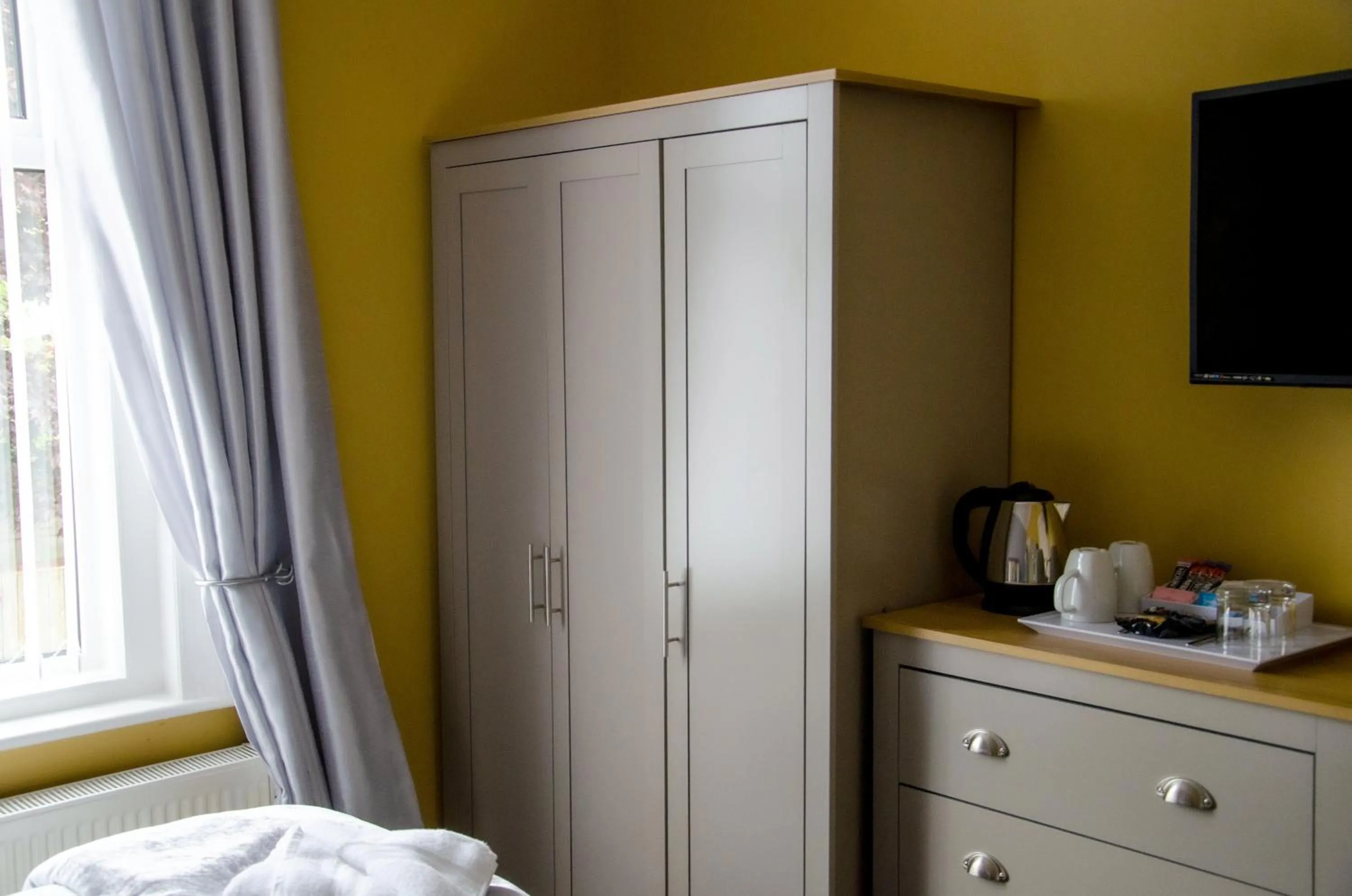 Bed in The Lemonfield Hotel