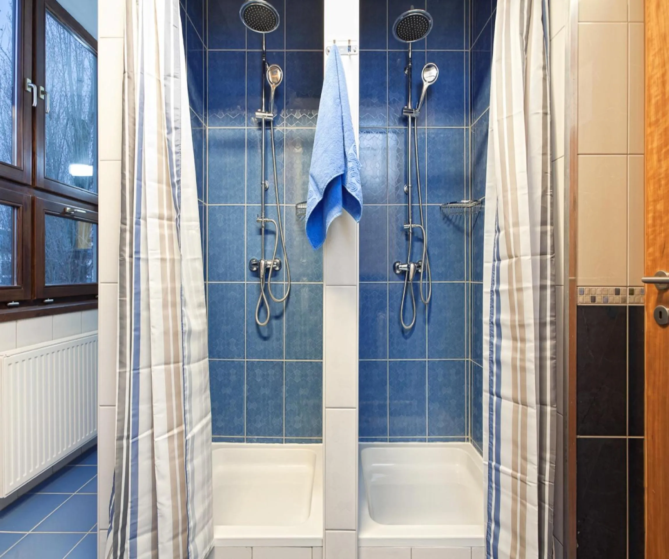 Shower in Hostel Bureau