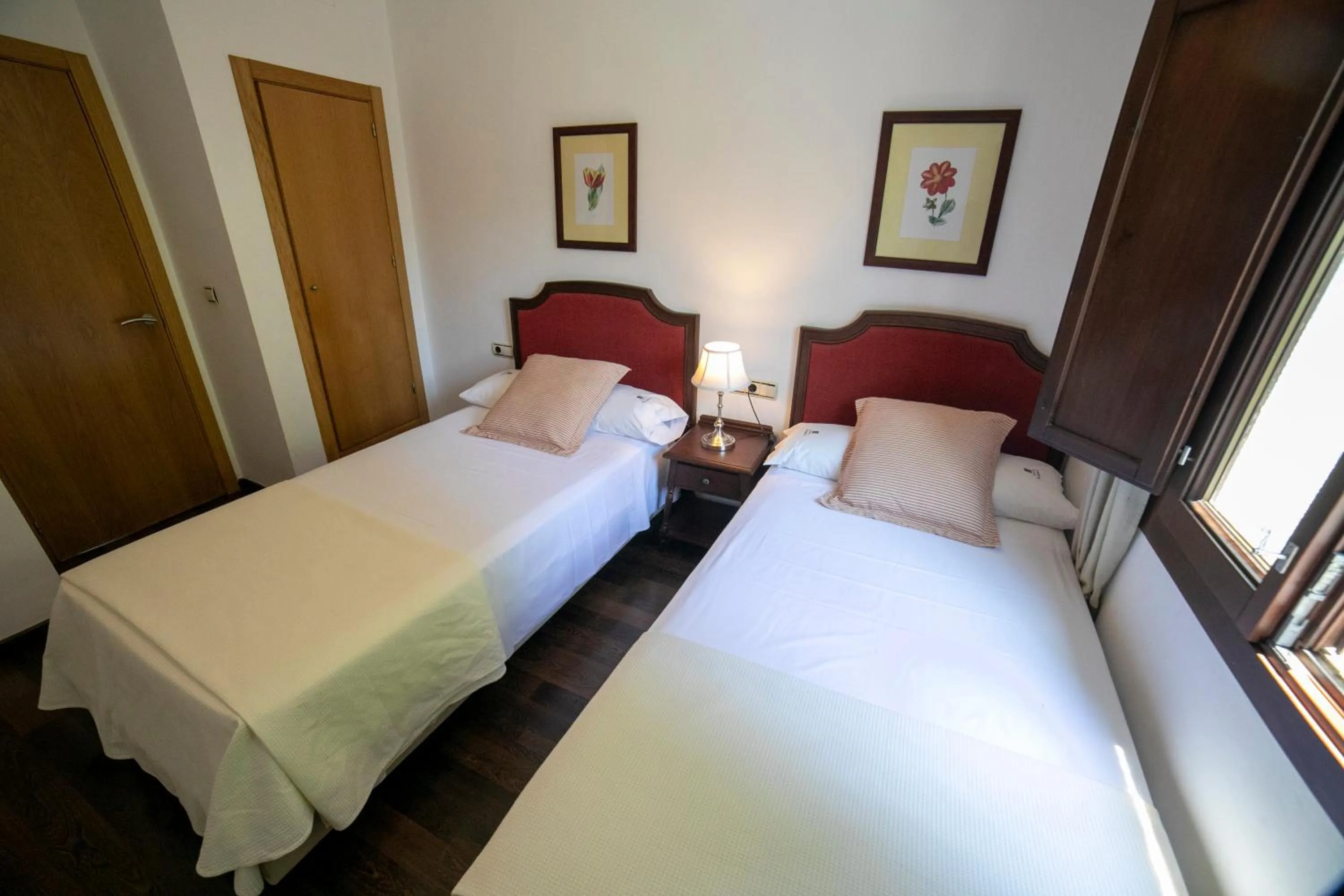 Bedroom, Bed in Villa Turistica de Bubion